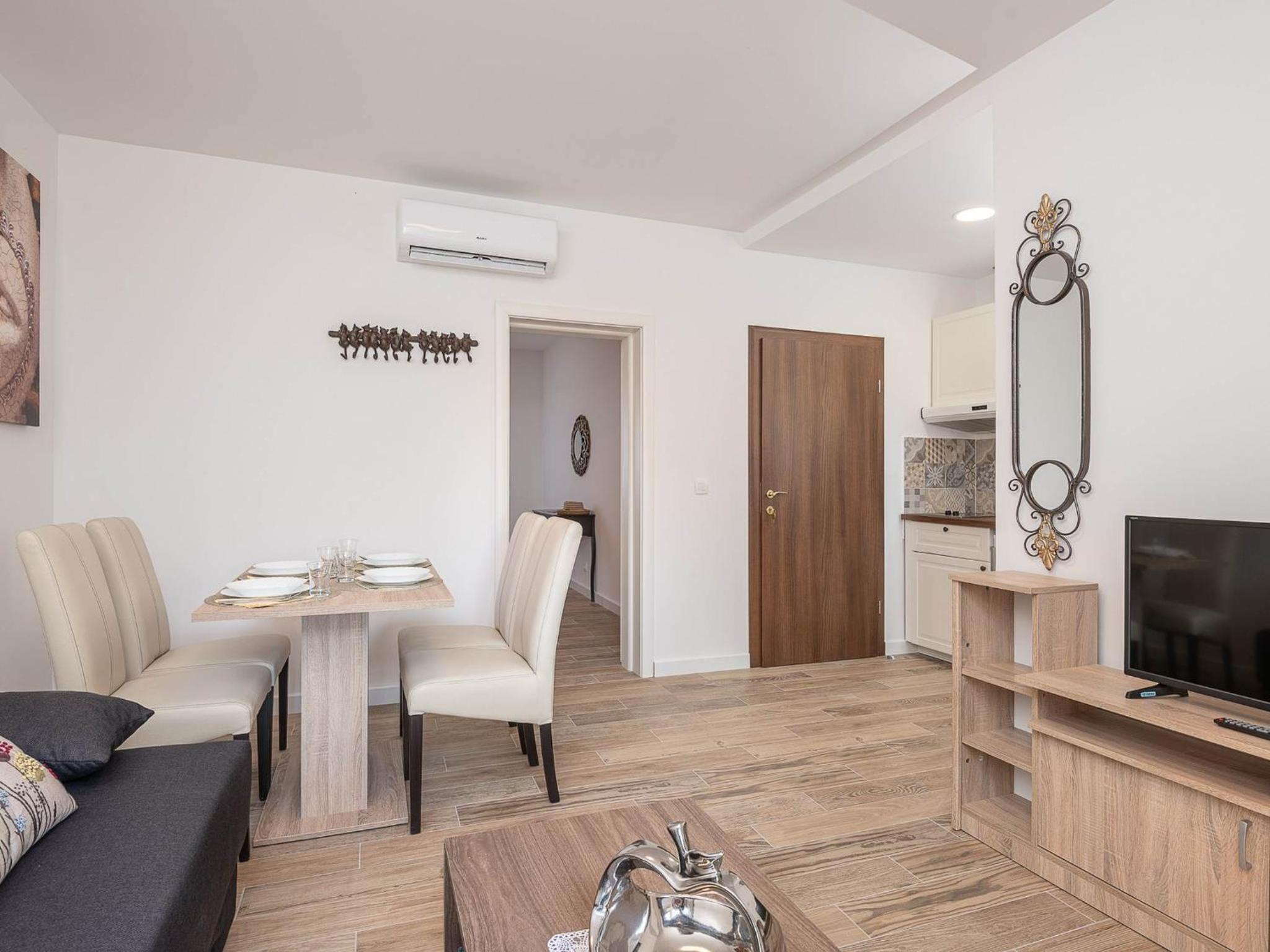 One Bedroom Apartment with Terrace photo 2