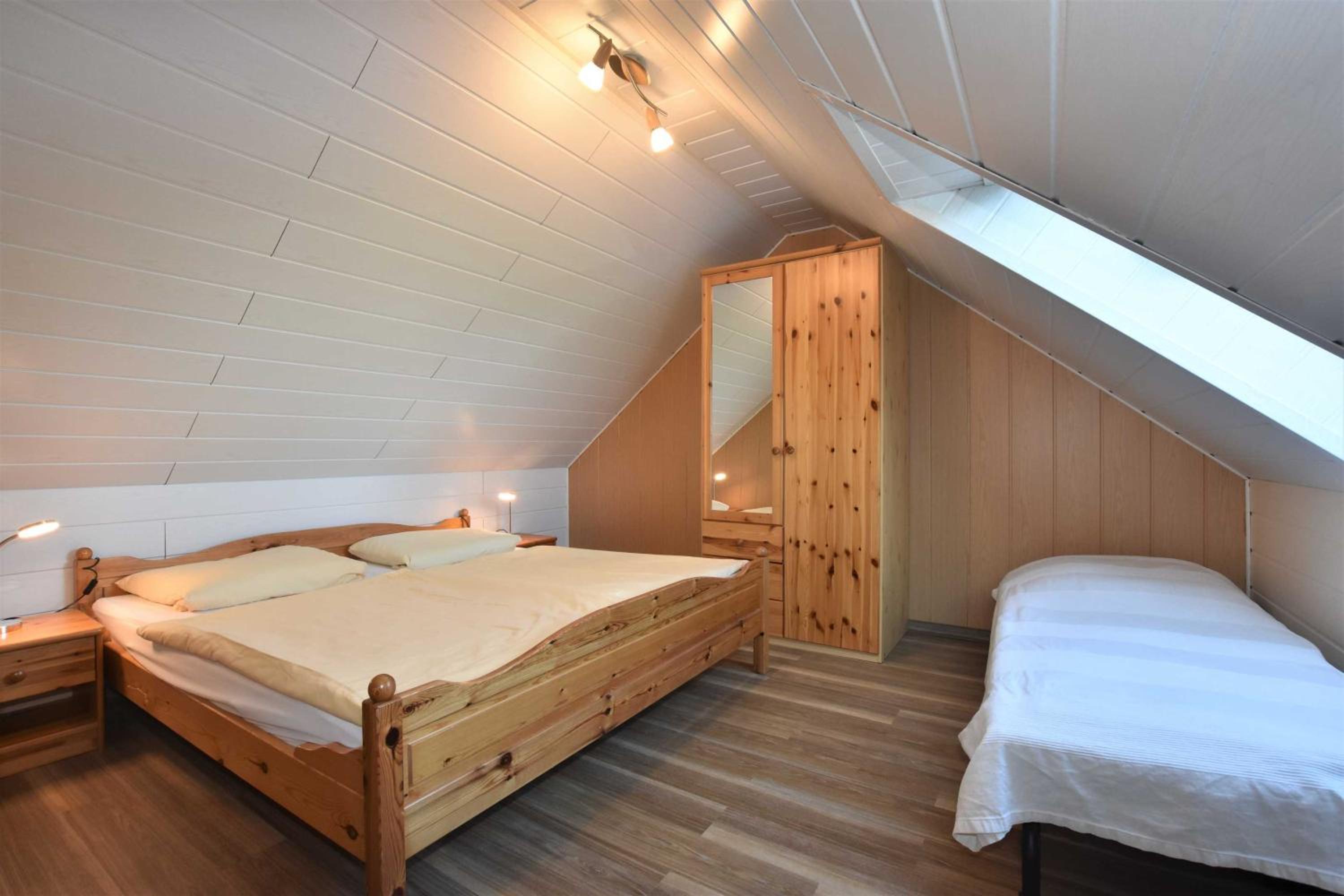 One-Bedroom Apartment with Lake View photo 1
