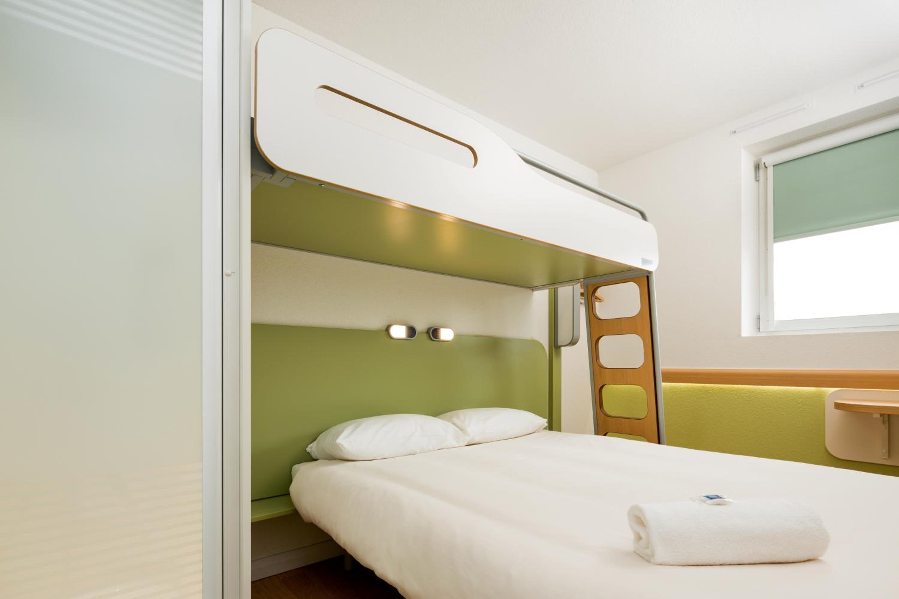 Standard Triple Room - Photo 1