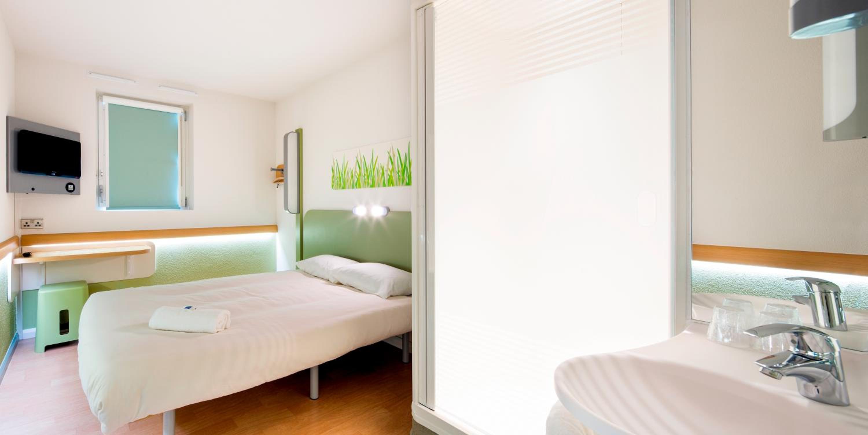 Classic Double Room - Photo 7