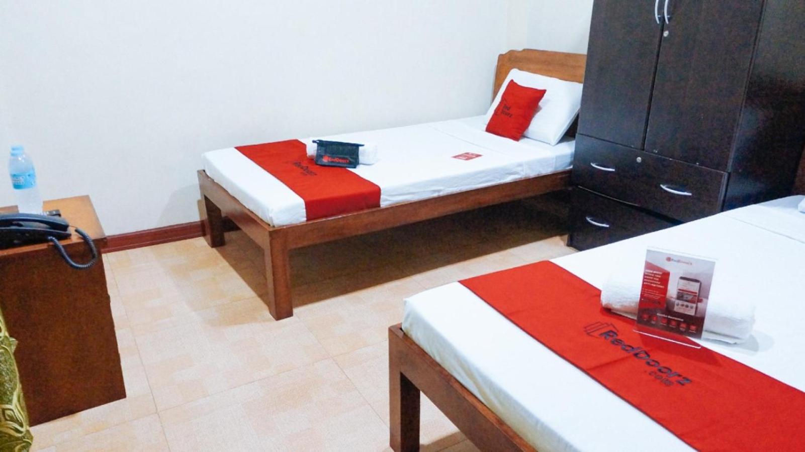 Twin Room - Photo 1