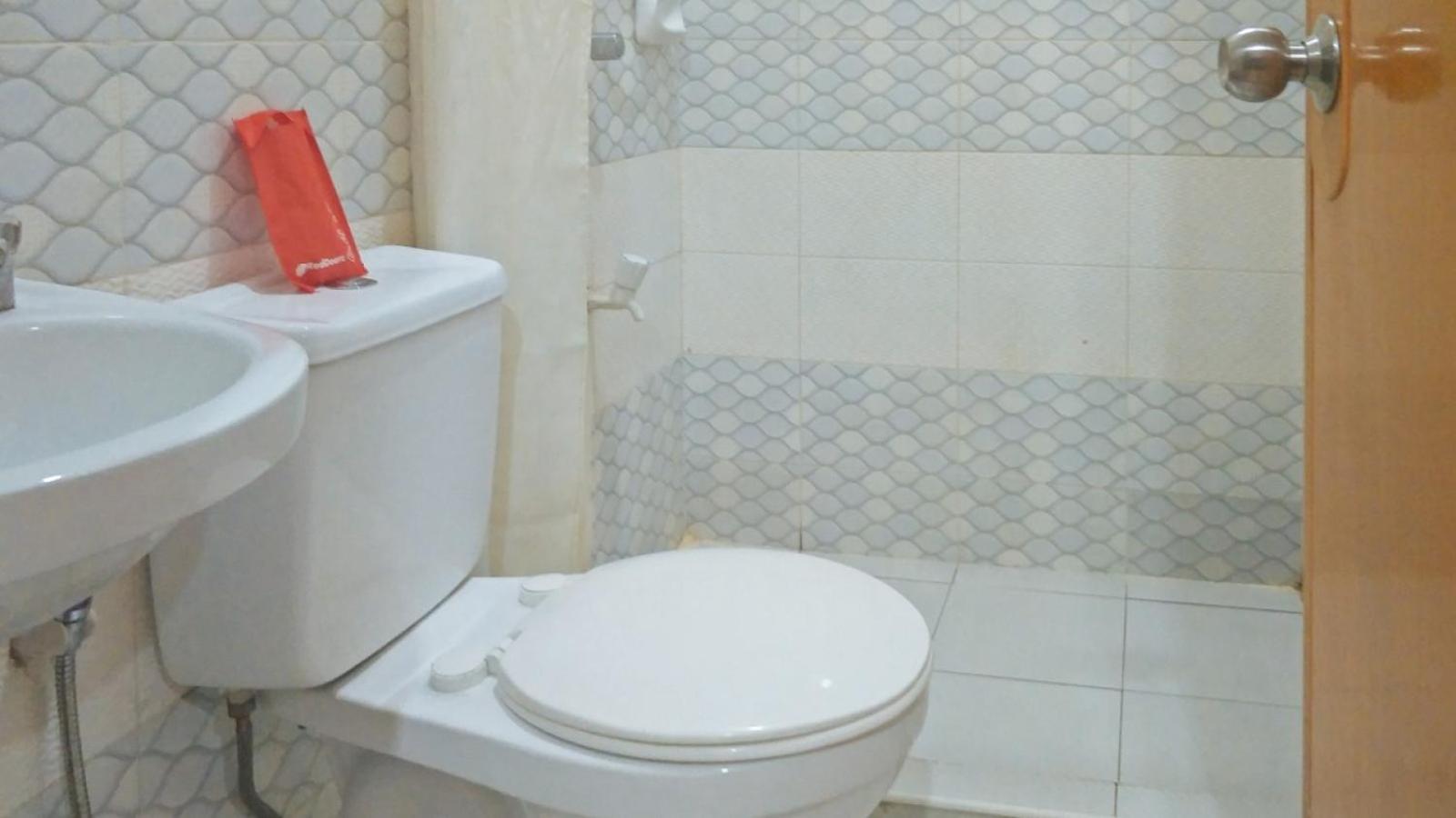Double Room - Photo 6