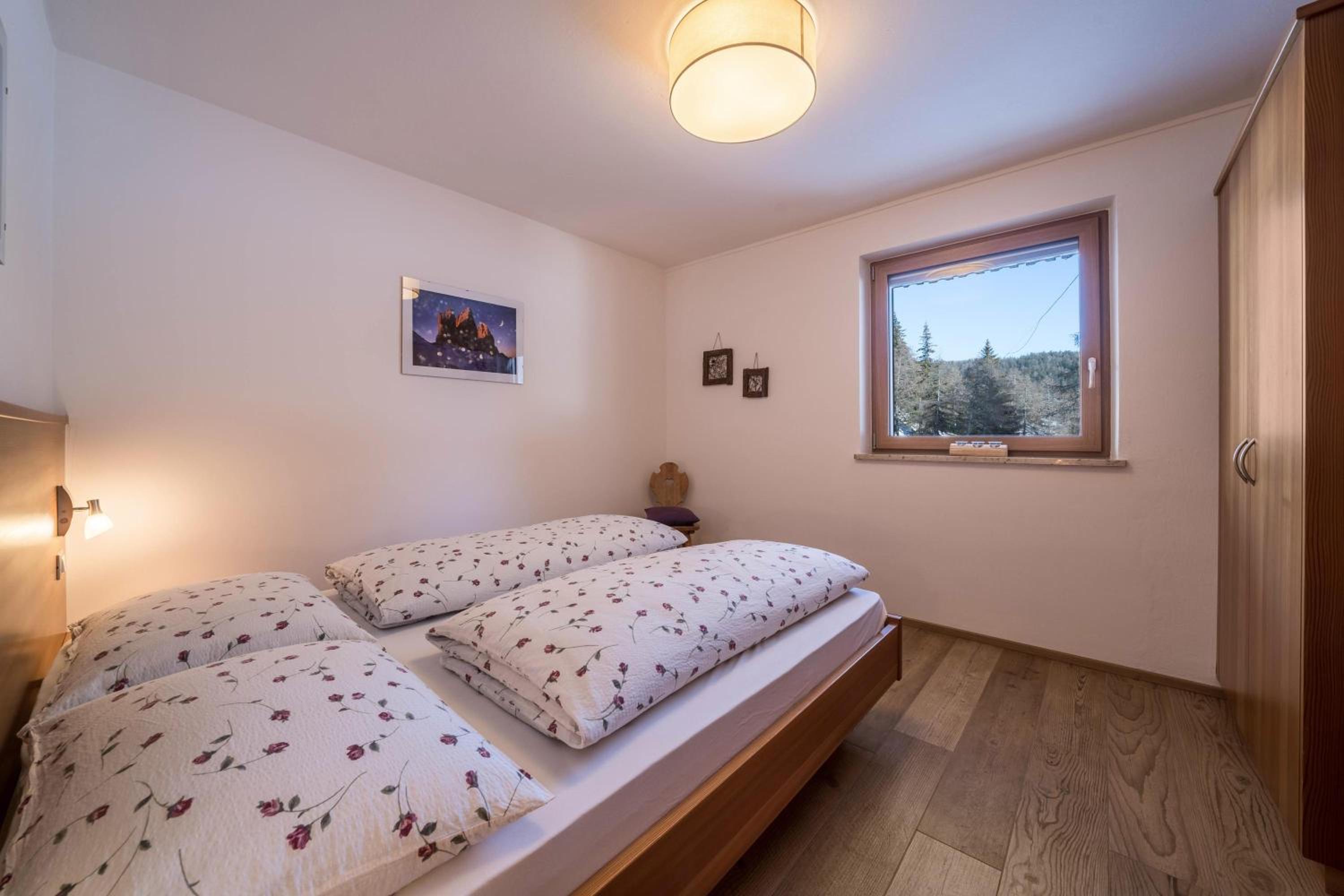 Two-Bedroom Deluxe Apartment with Garden View photo 3