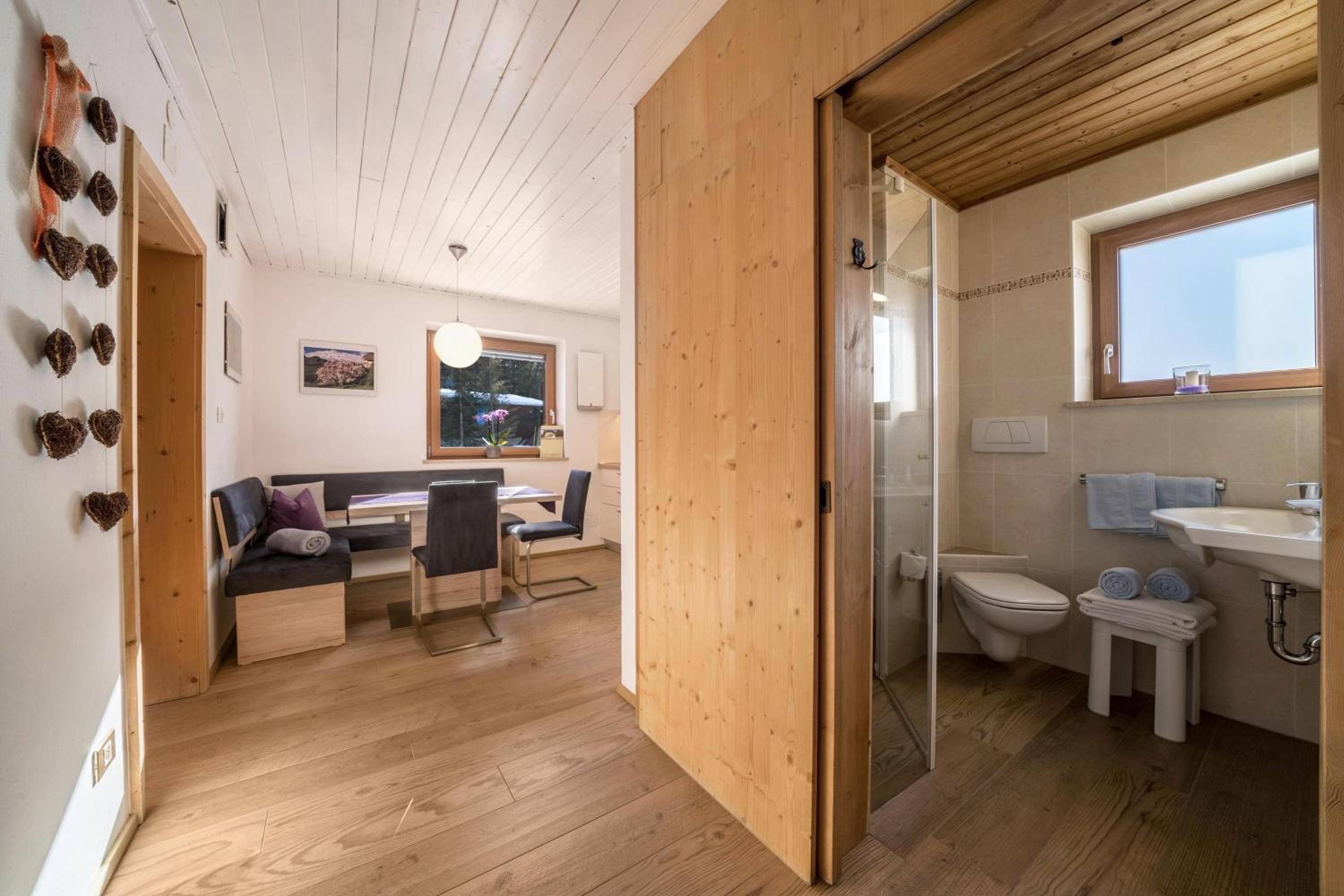 Superior One-Bedroom Apartment with Balcony photo 2