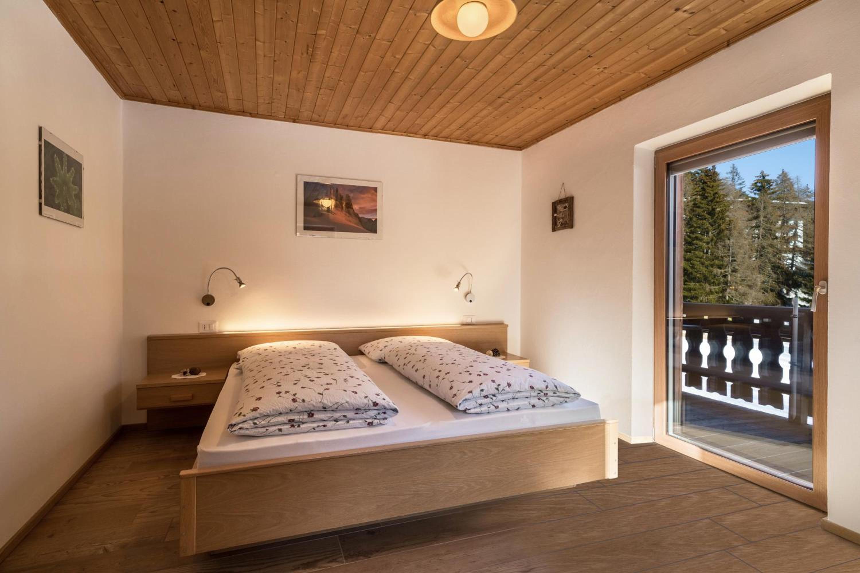 Superior One-Bedroom Apartment with Balcony