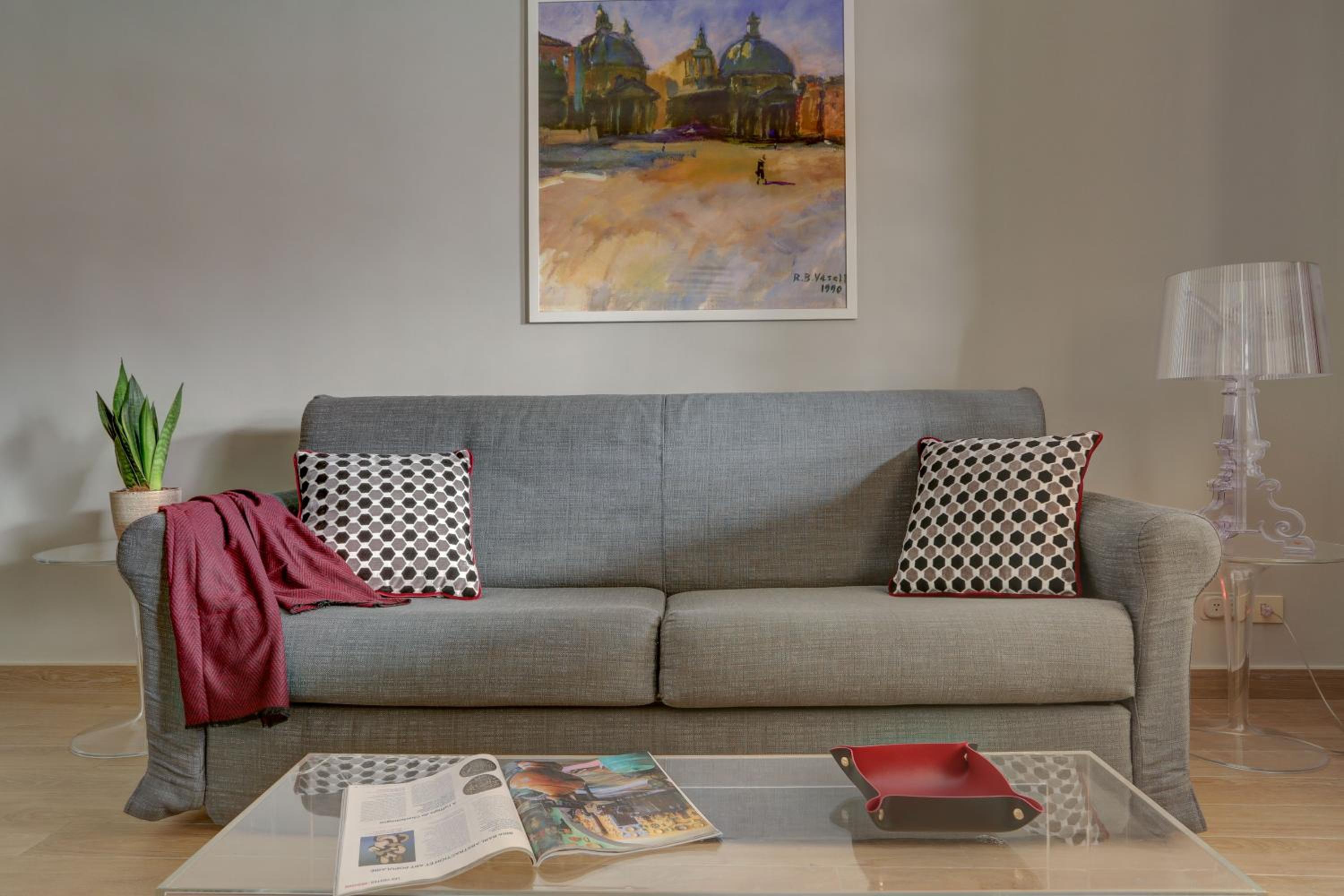 One-Bedroom Apartment