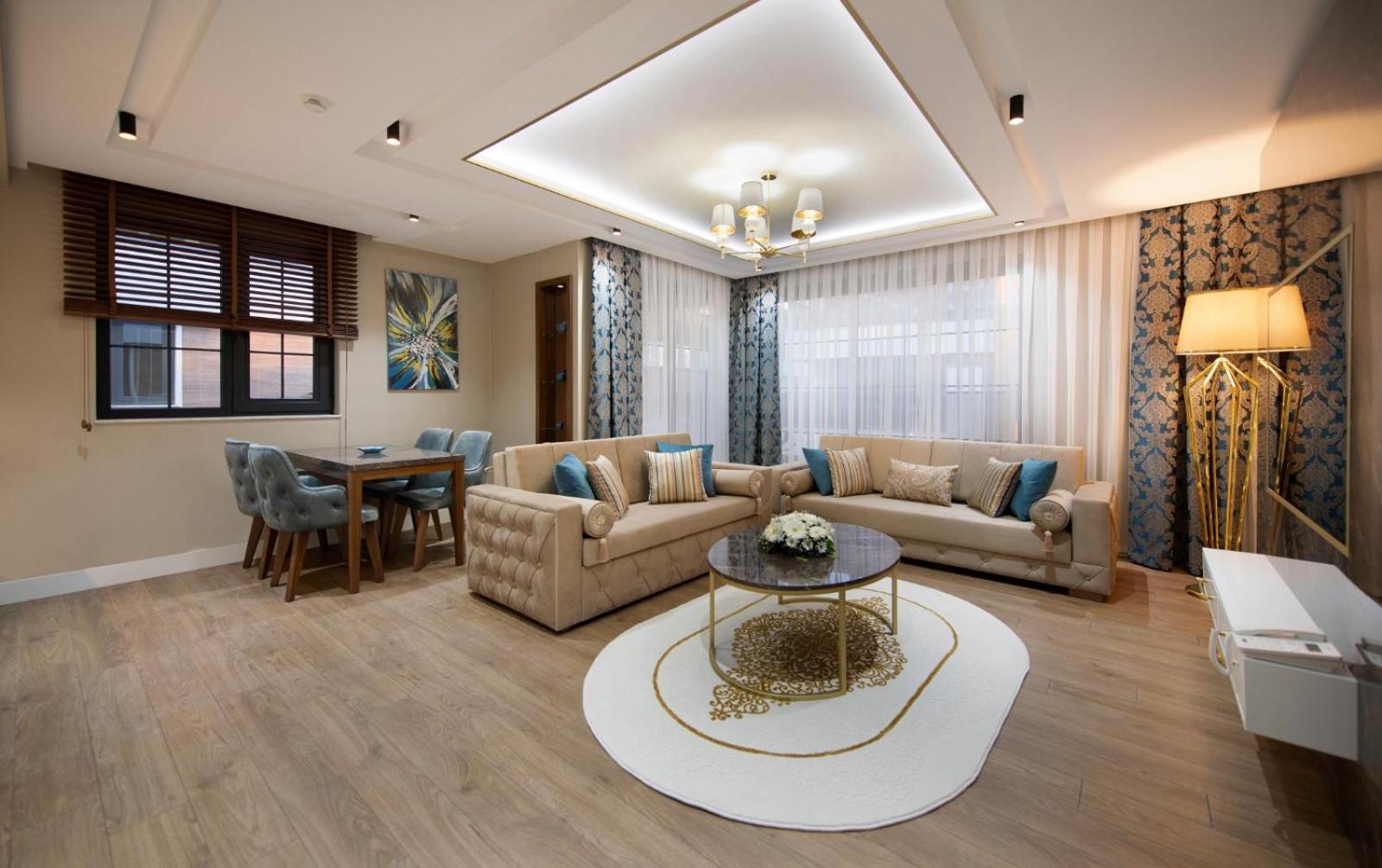 Superior Suite - Photo 2