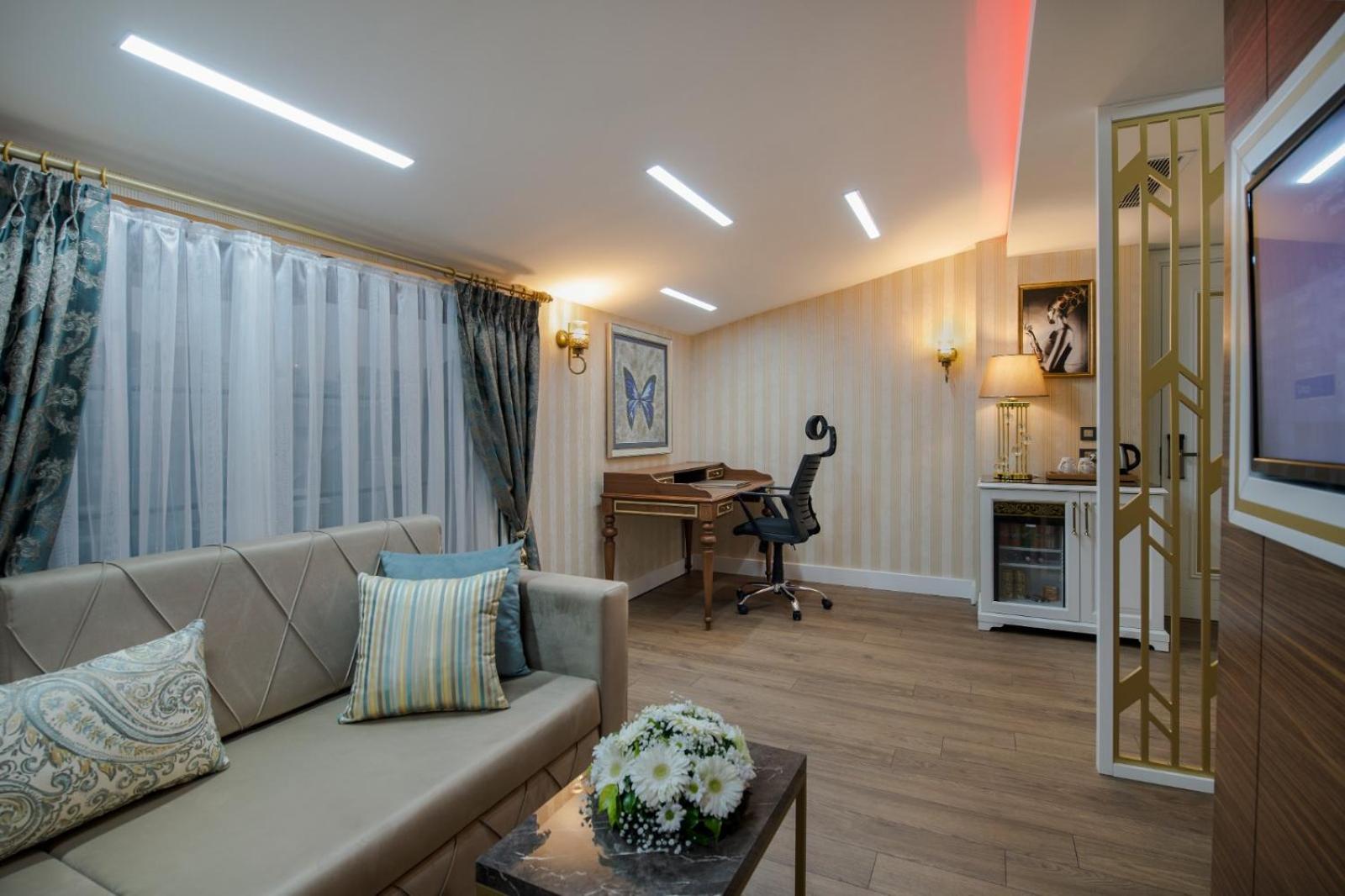 Standard Suite - Photo 1