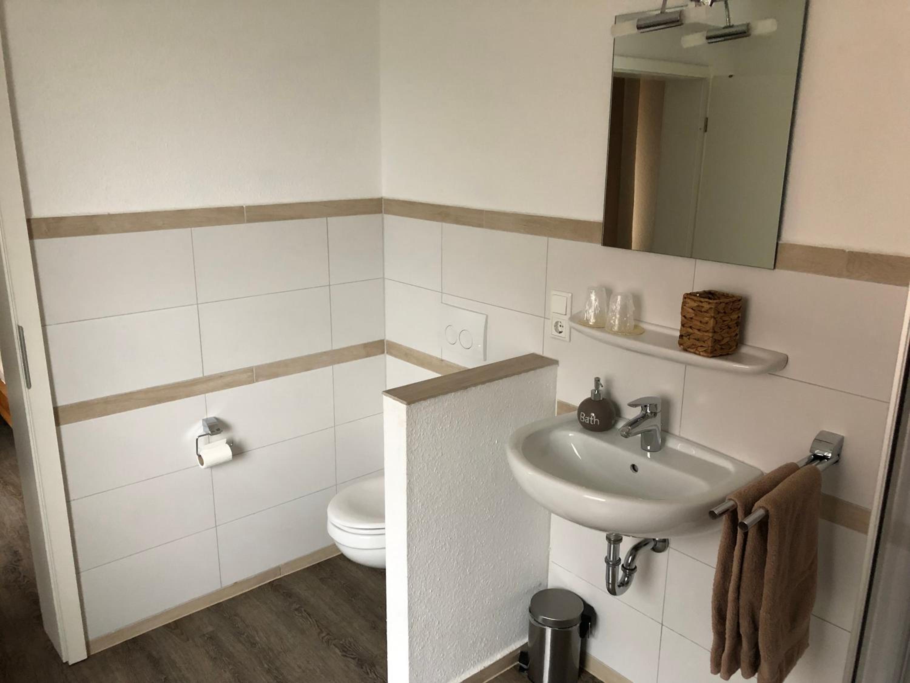 Single Room With Private Bathroom photo 2