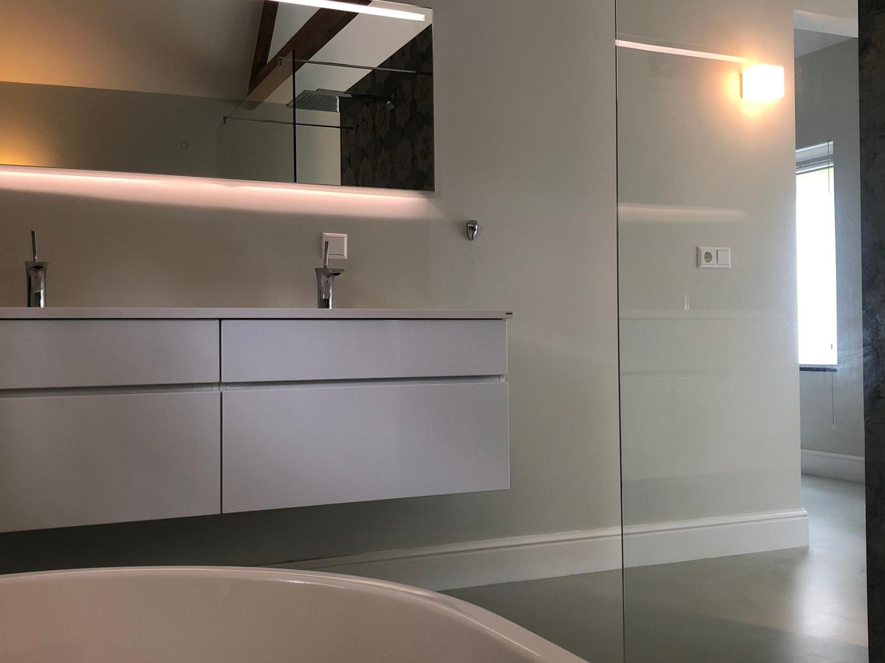 Deluxe Suite - Photo 8