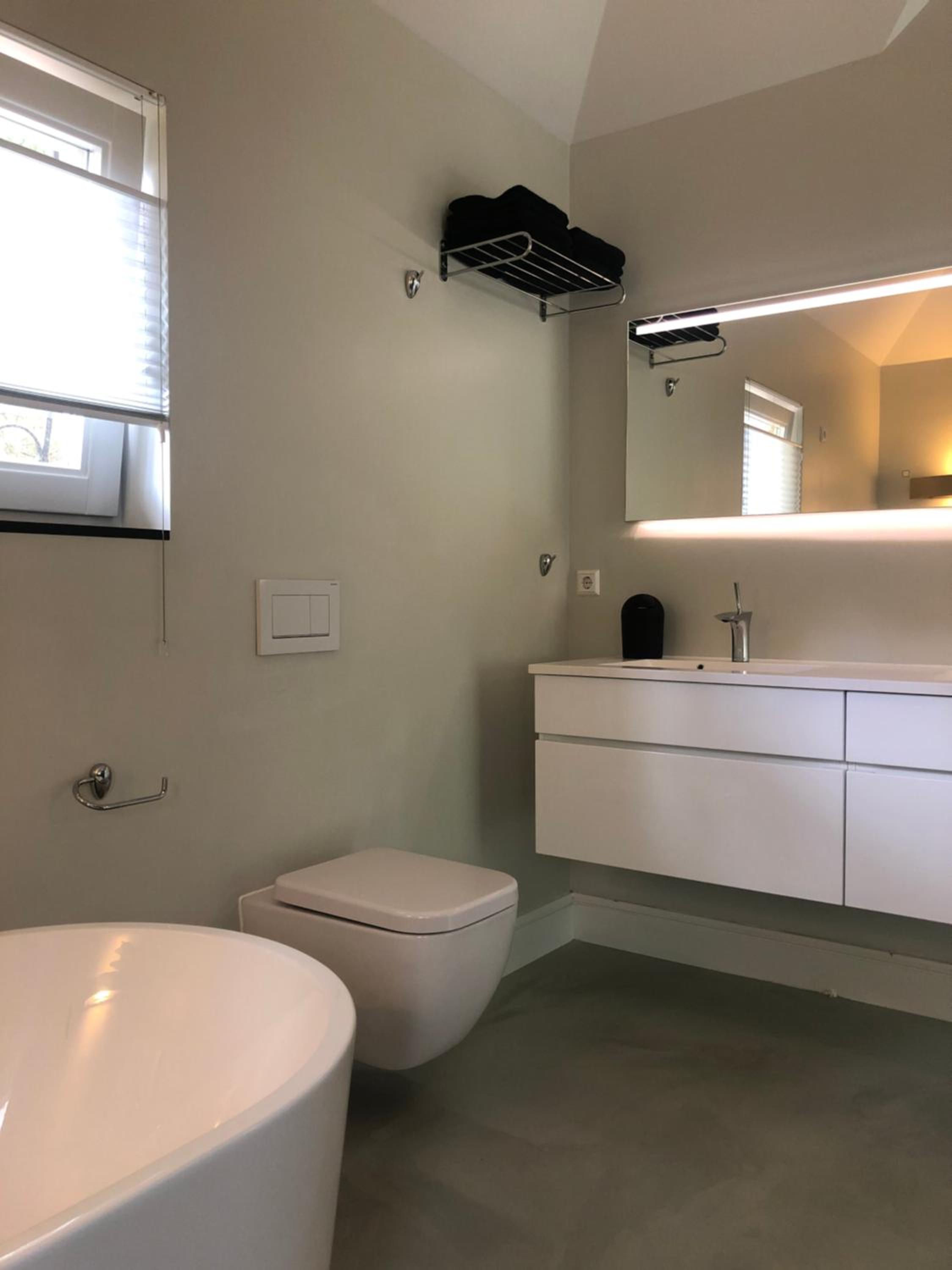 Deluxe Suite - Photo 2