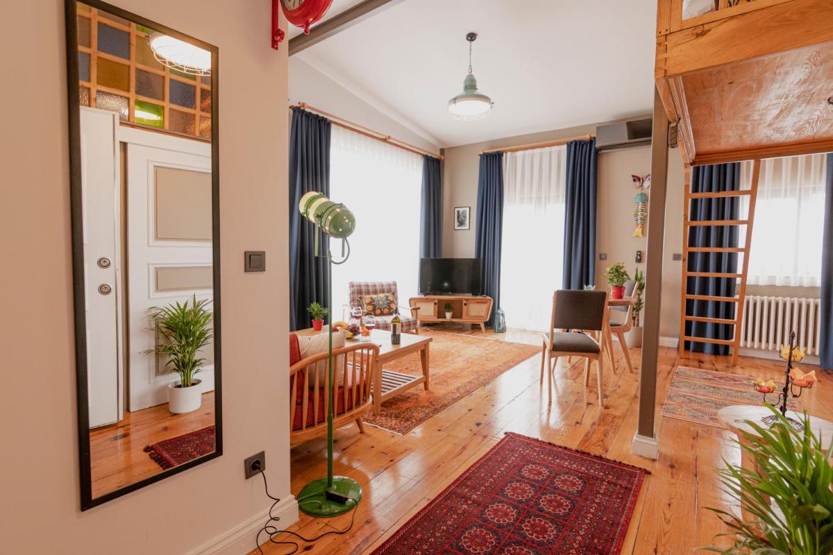 Studio with Terrace photo 1