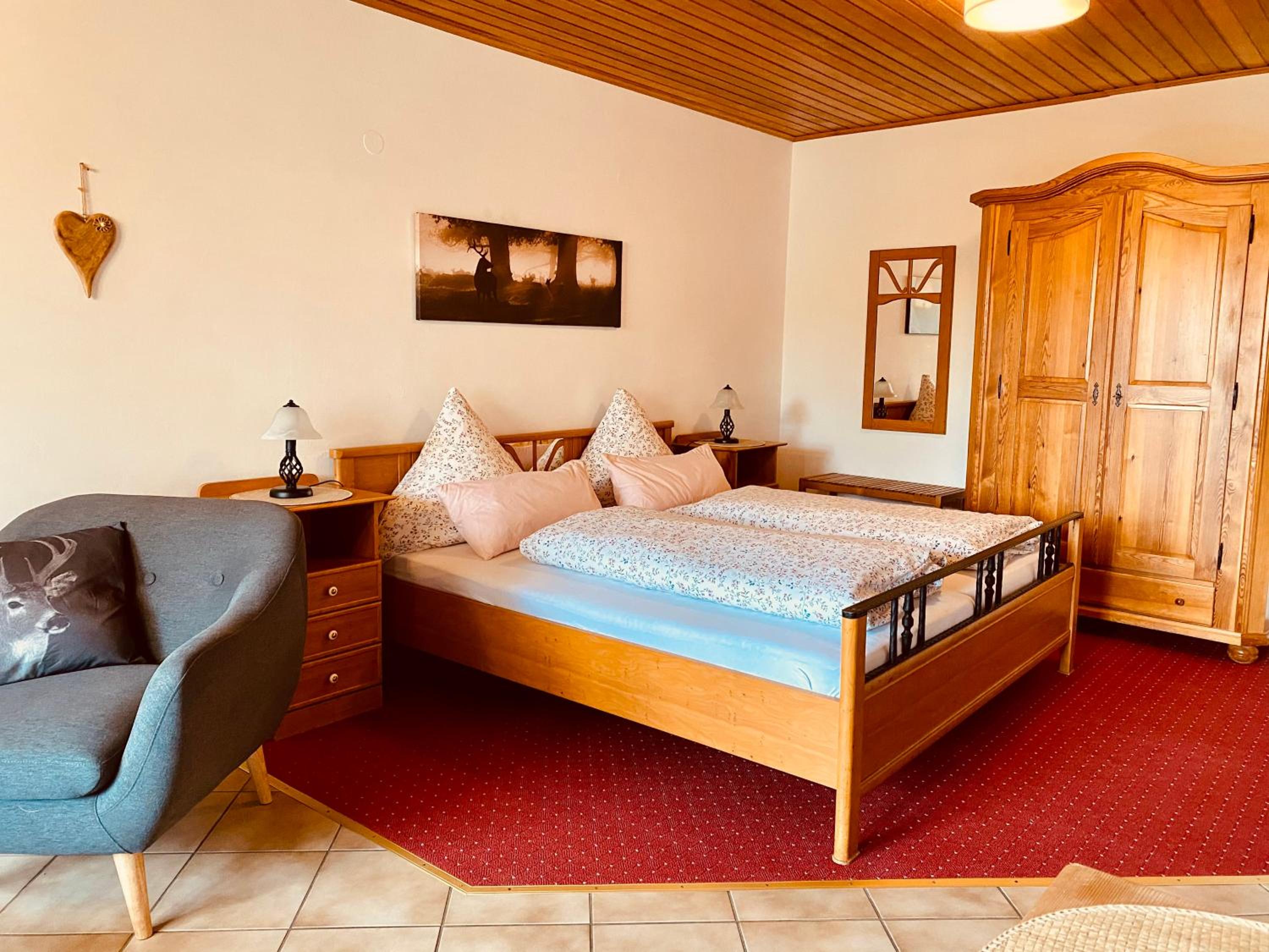 Junior Suite with Balcony - Photo 2