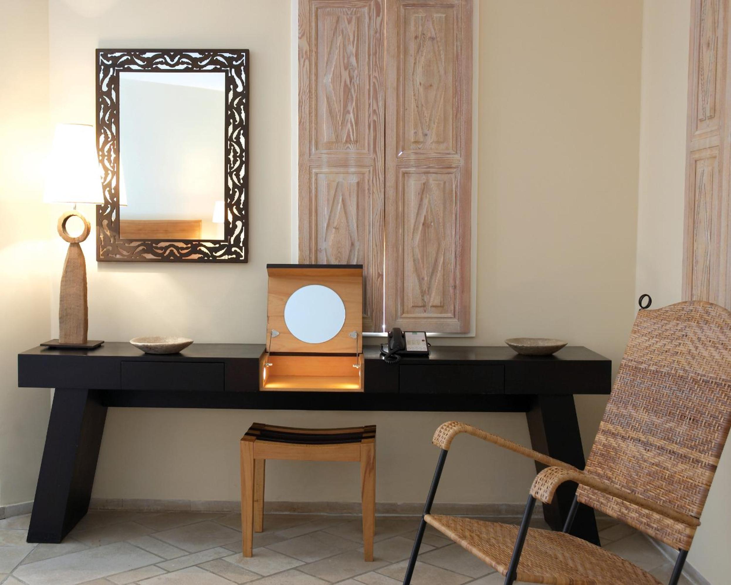 Deluxe Room - Photo 2