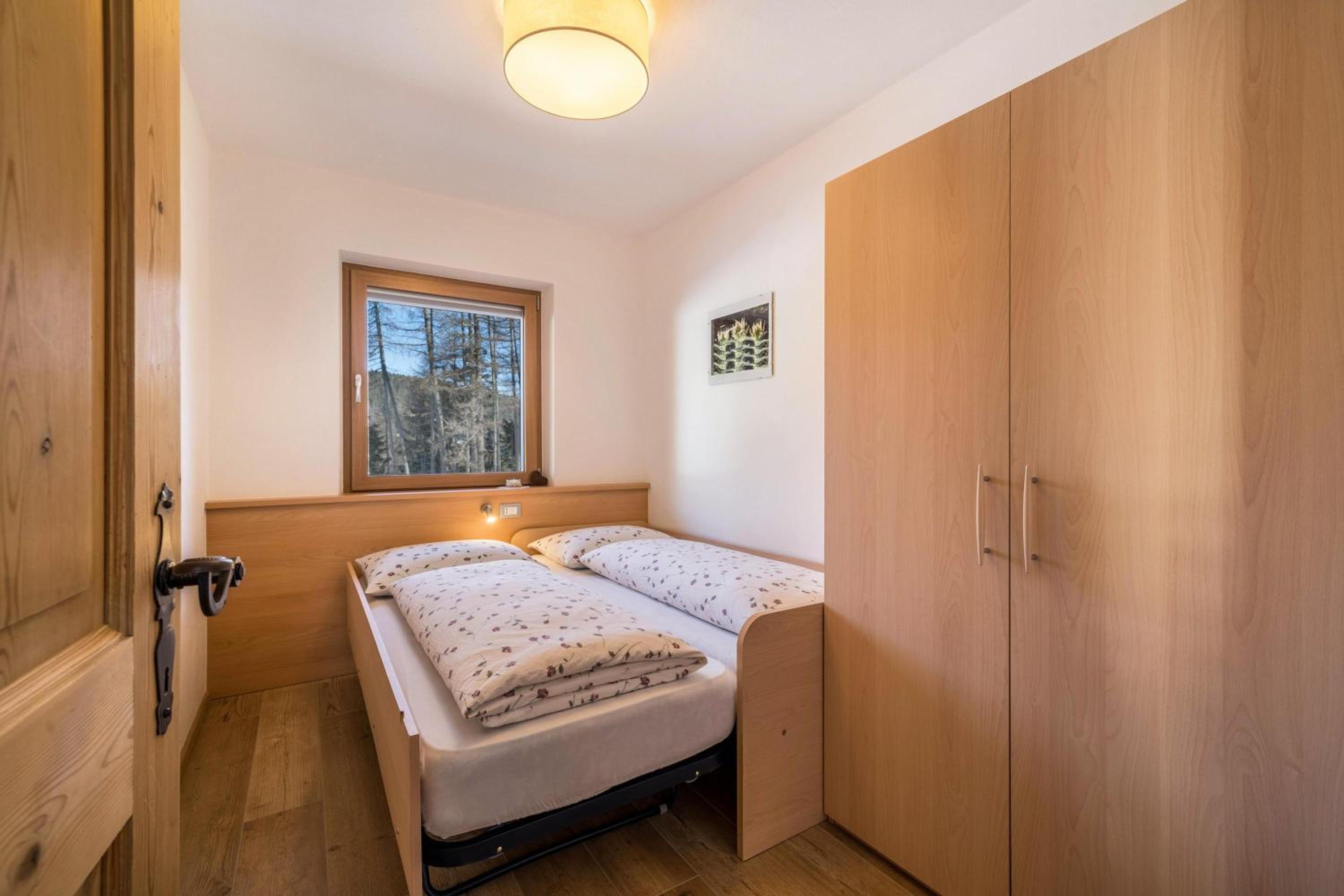 Two-Bedroom Deluxe Apartment with Garden View photo 2