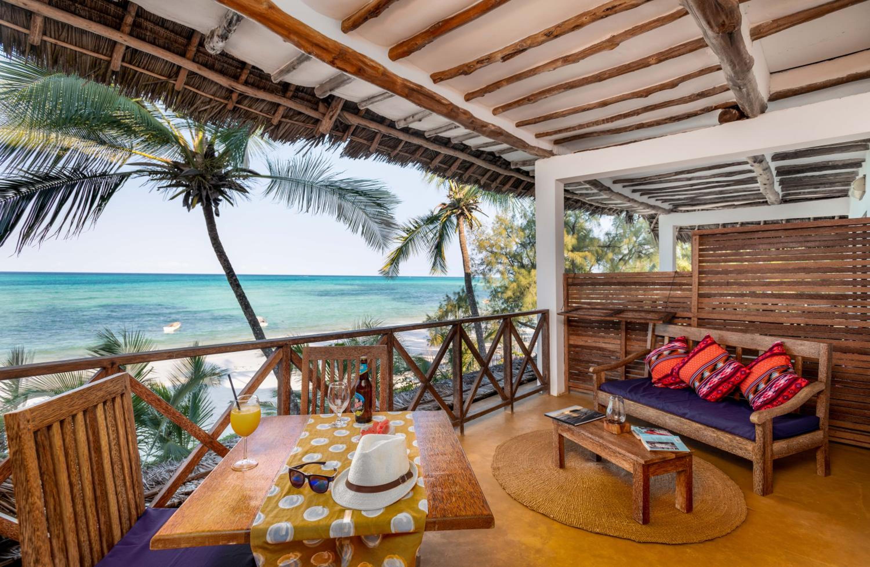 Deluxe double room with Front Sea View photo 3