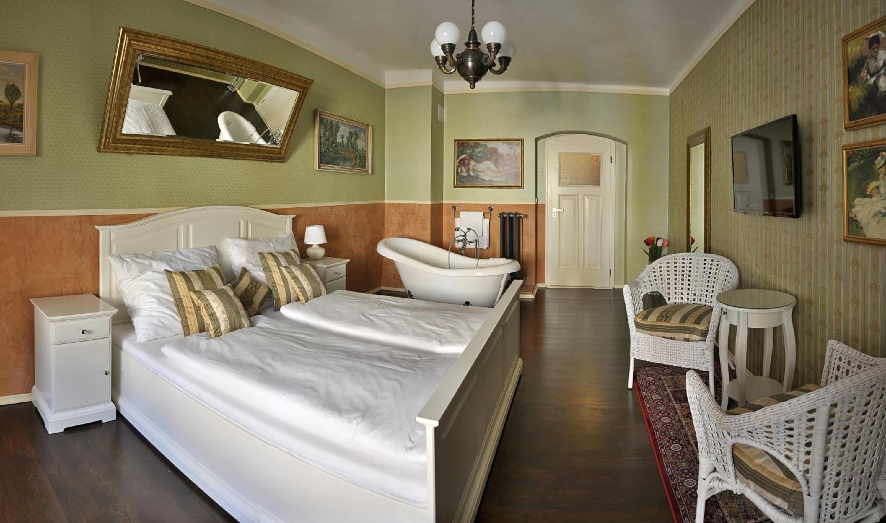 Grand Deluxe Double Room photo 3