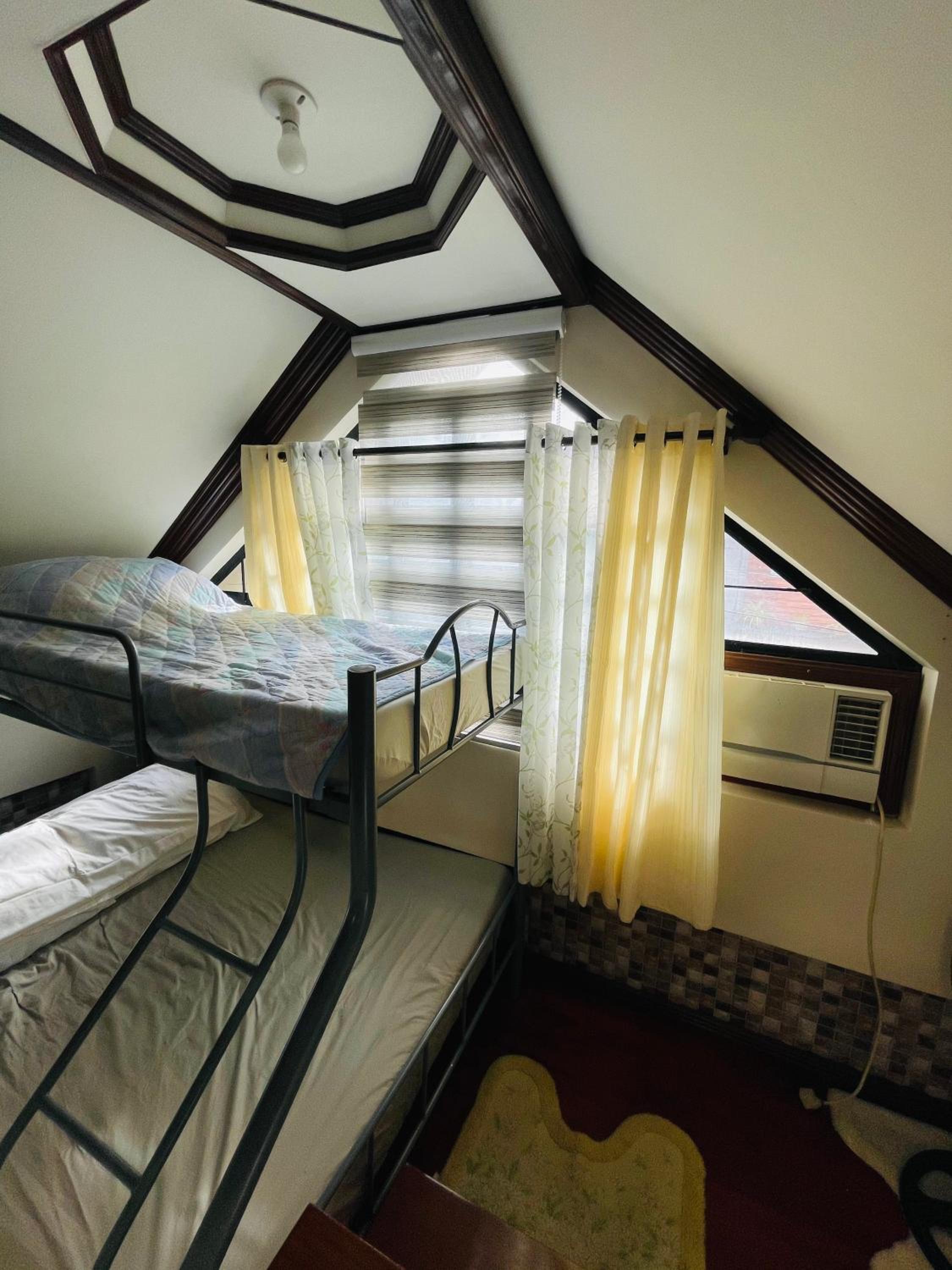 Three-Bedroom House - Photo 29