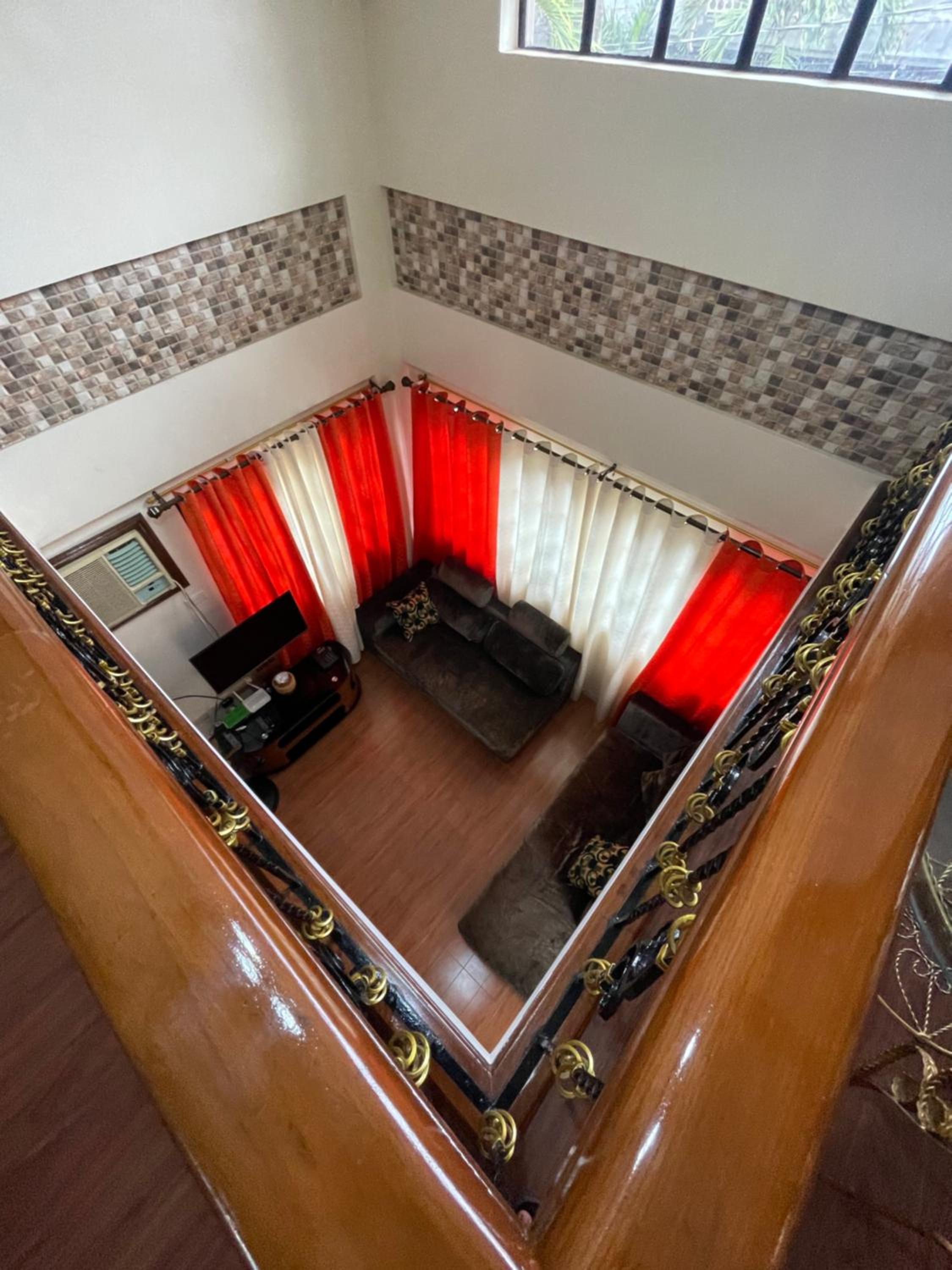 Three-Bedroom House - Photo 31