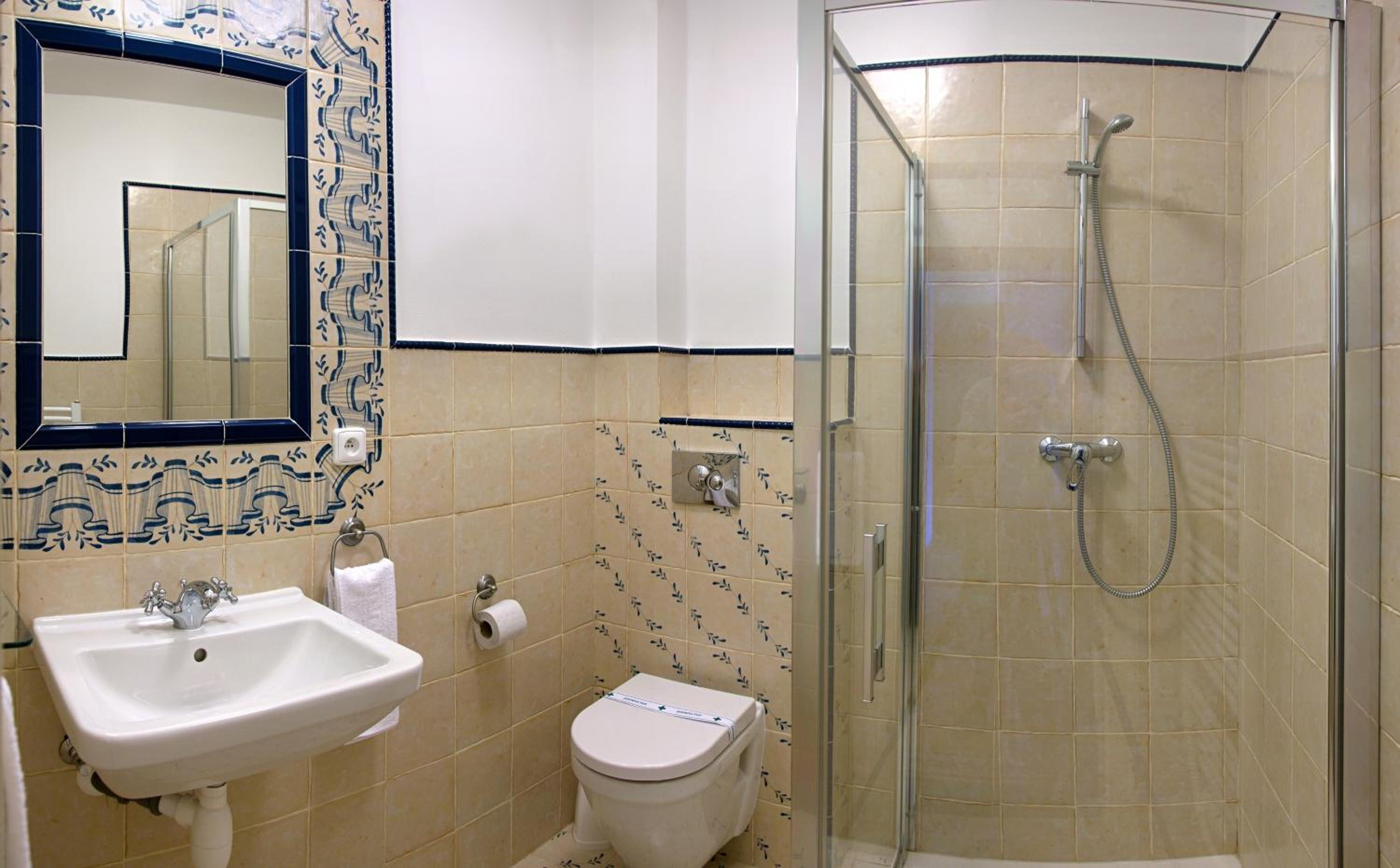Grand Deluxe Double Room