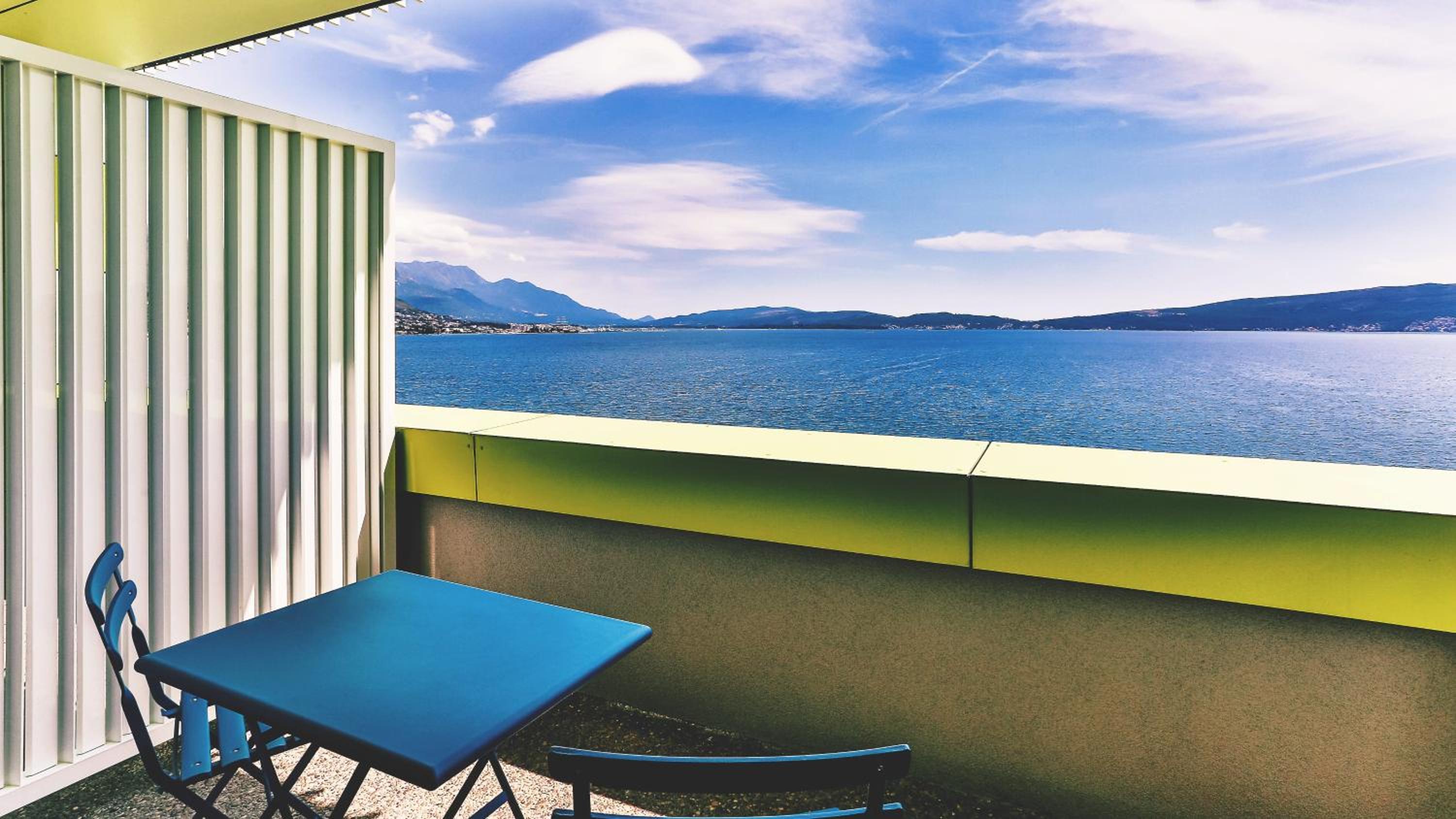 Deluxe Double Room with Balcony and Sea View