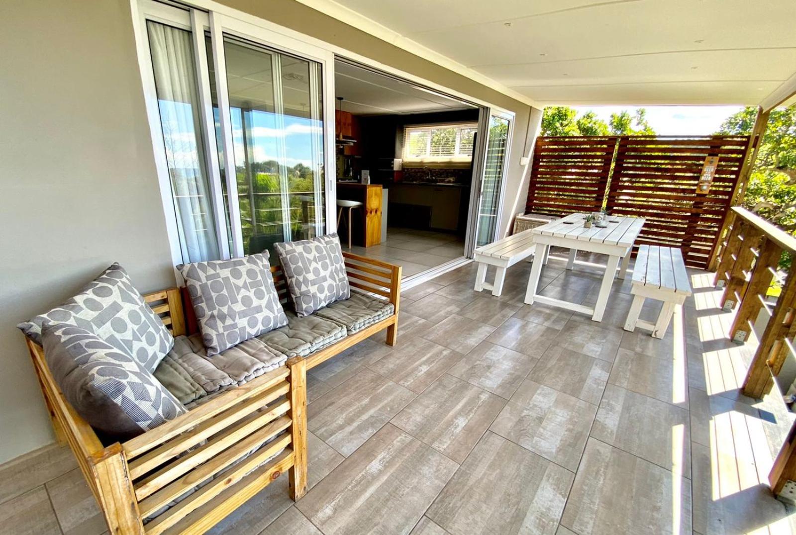 Apartment with Sea View photo 2
