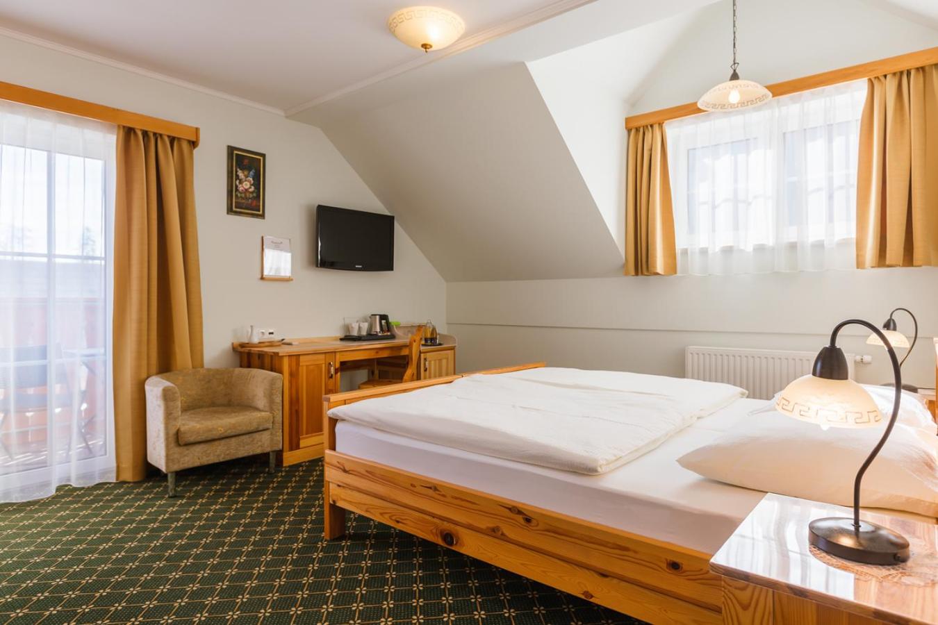 Double Room with Balcony photo 2