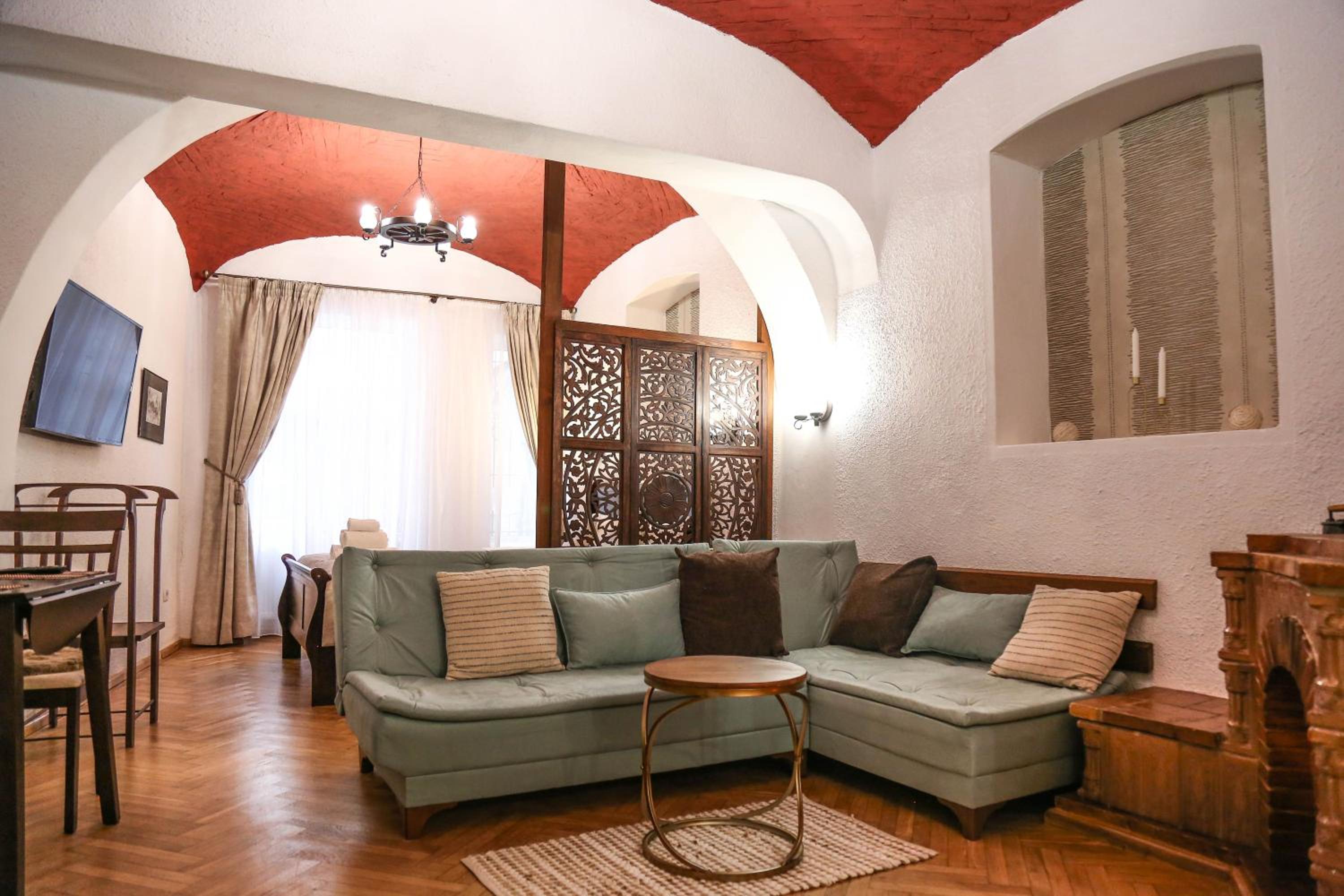 Family Room - Photo 1