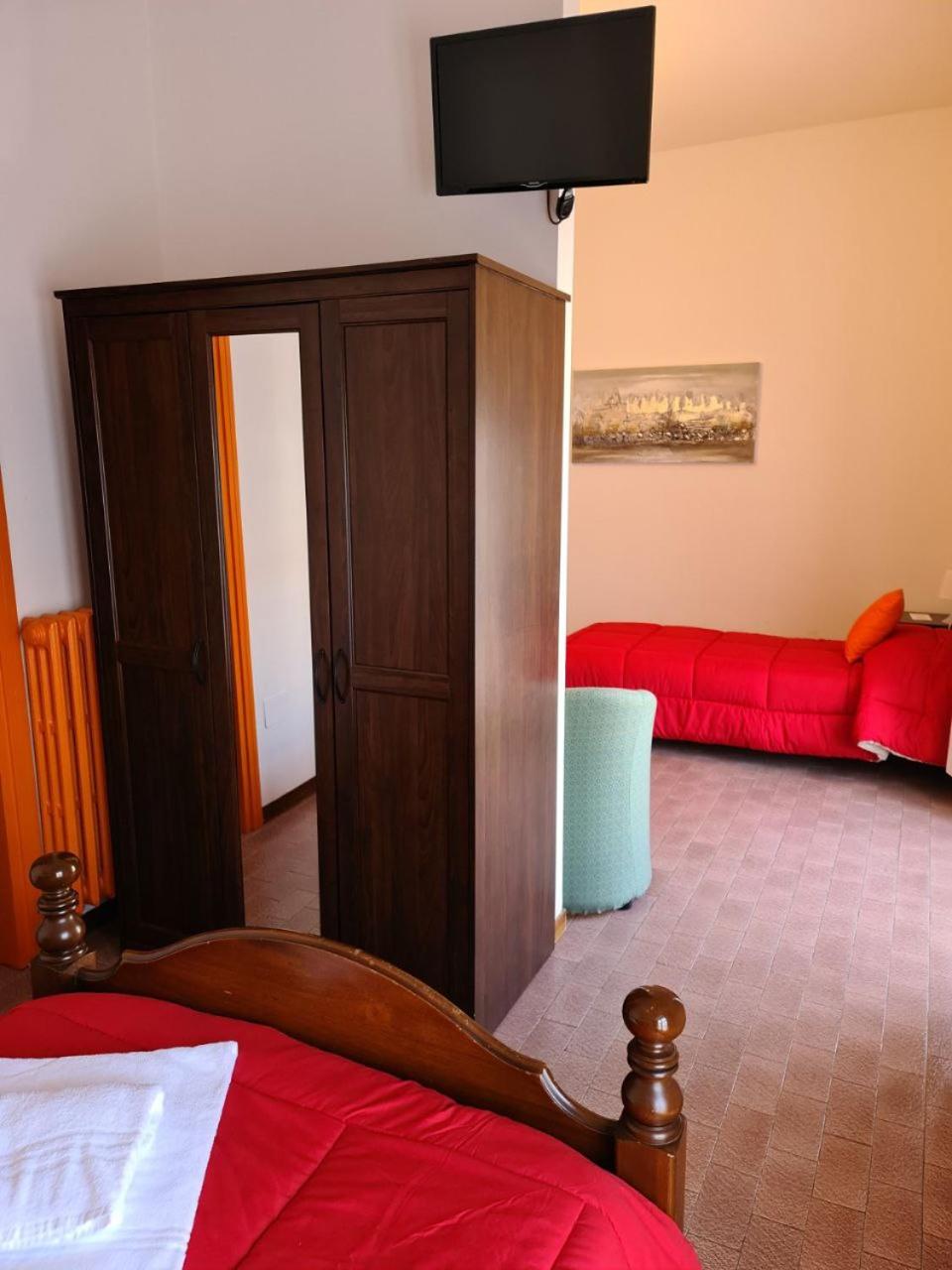 Triple Room - Photo 1