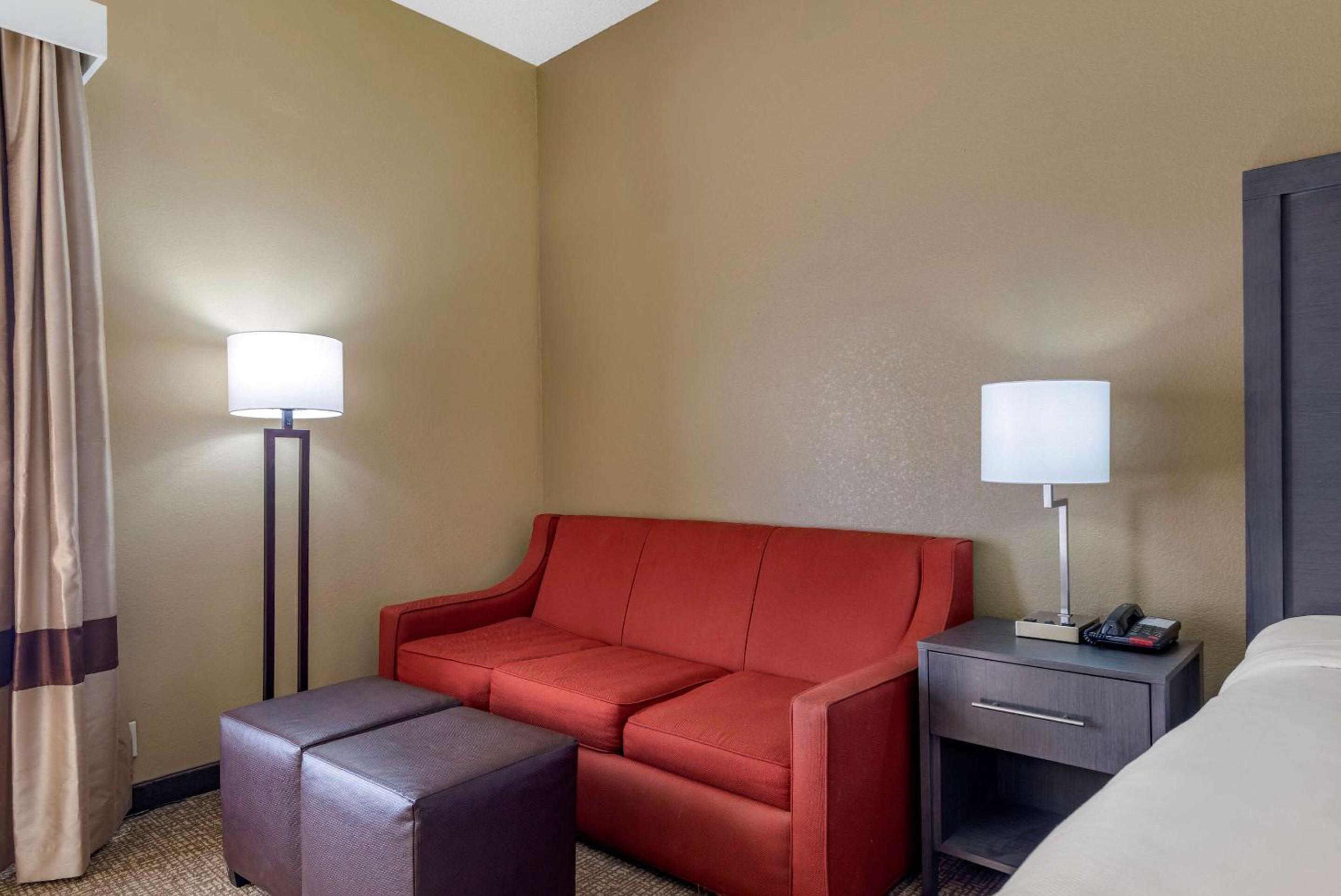 King Room - Accessible/Non-Smoking - Photo 1