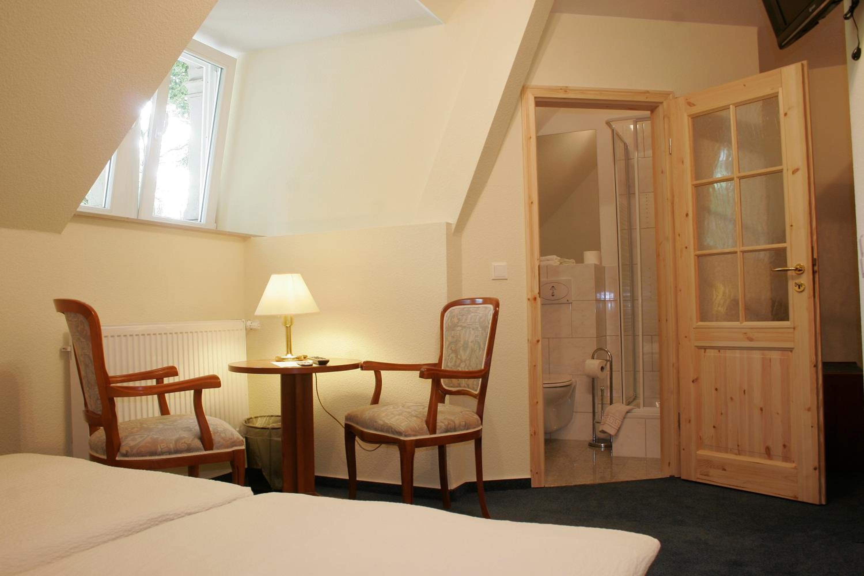 Double Room with Kitchenette - Photo 5
