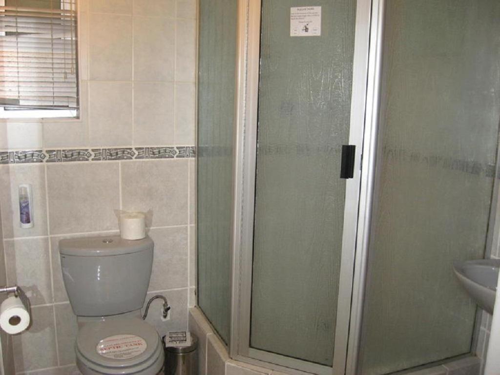 Standard Queen Room - Photo 3