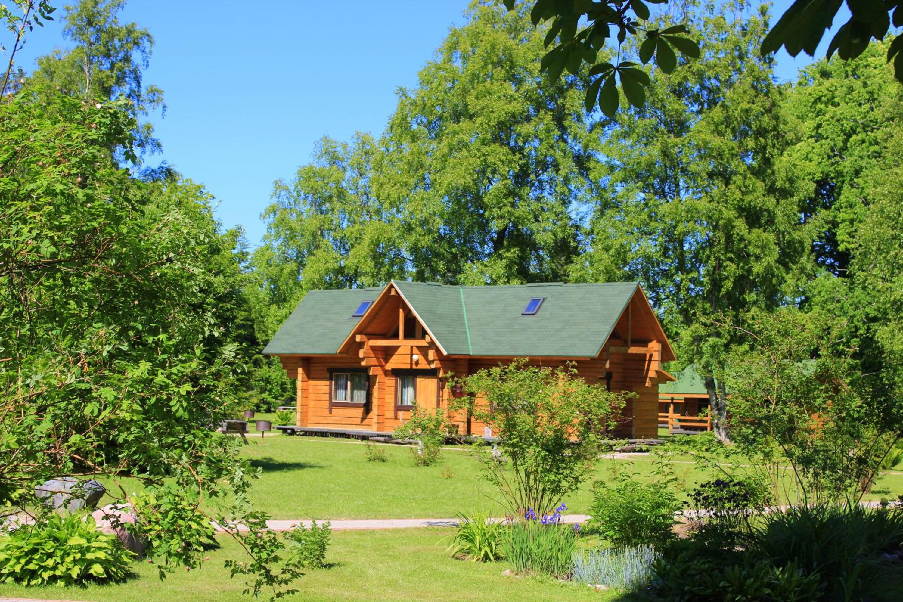 Cottage - Photo 1