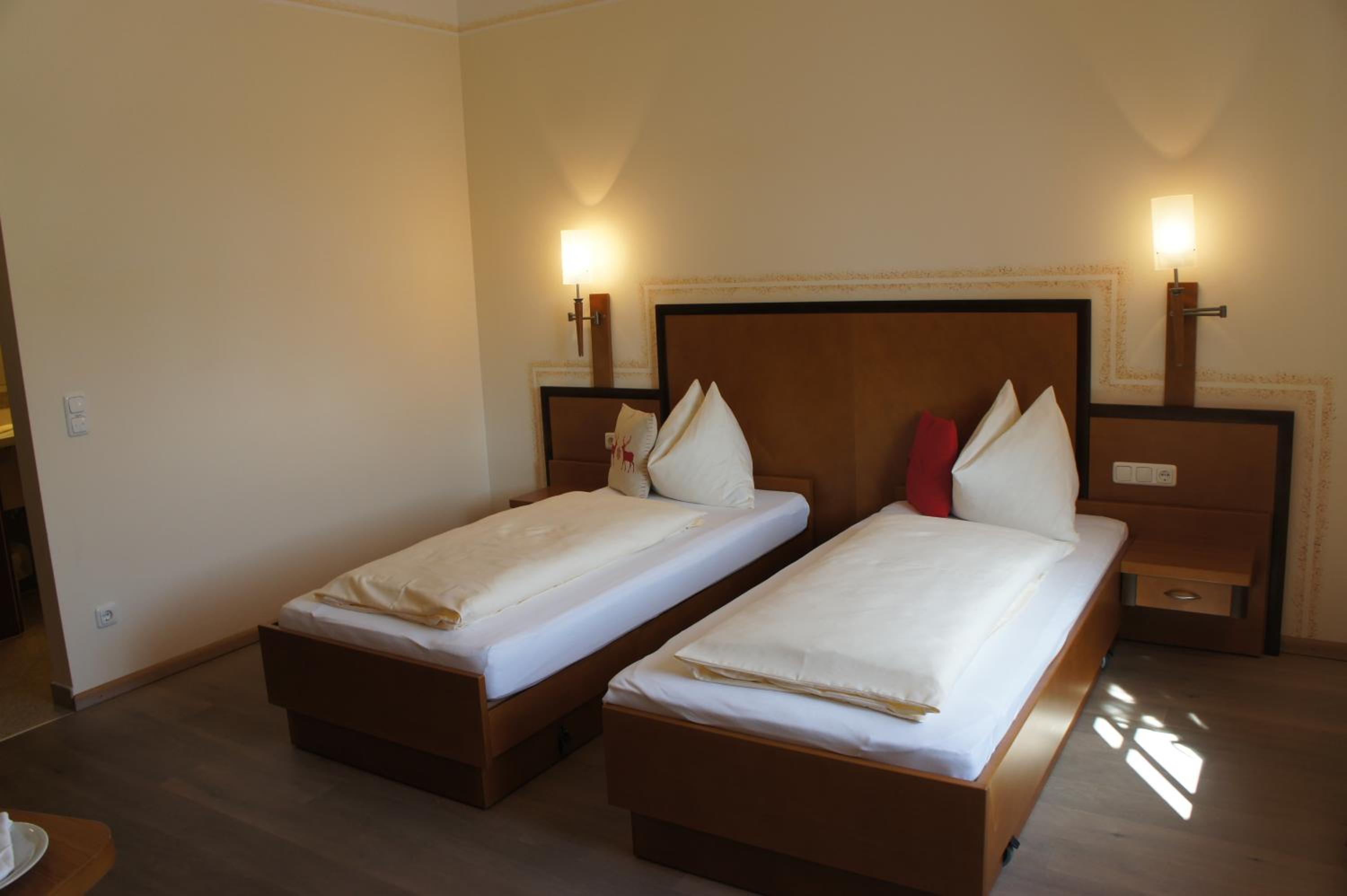 Superior Double or Twin Room - Photo 2