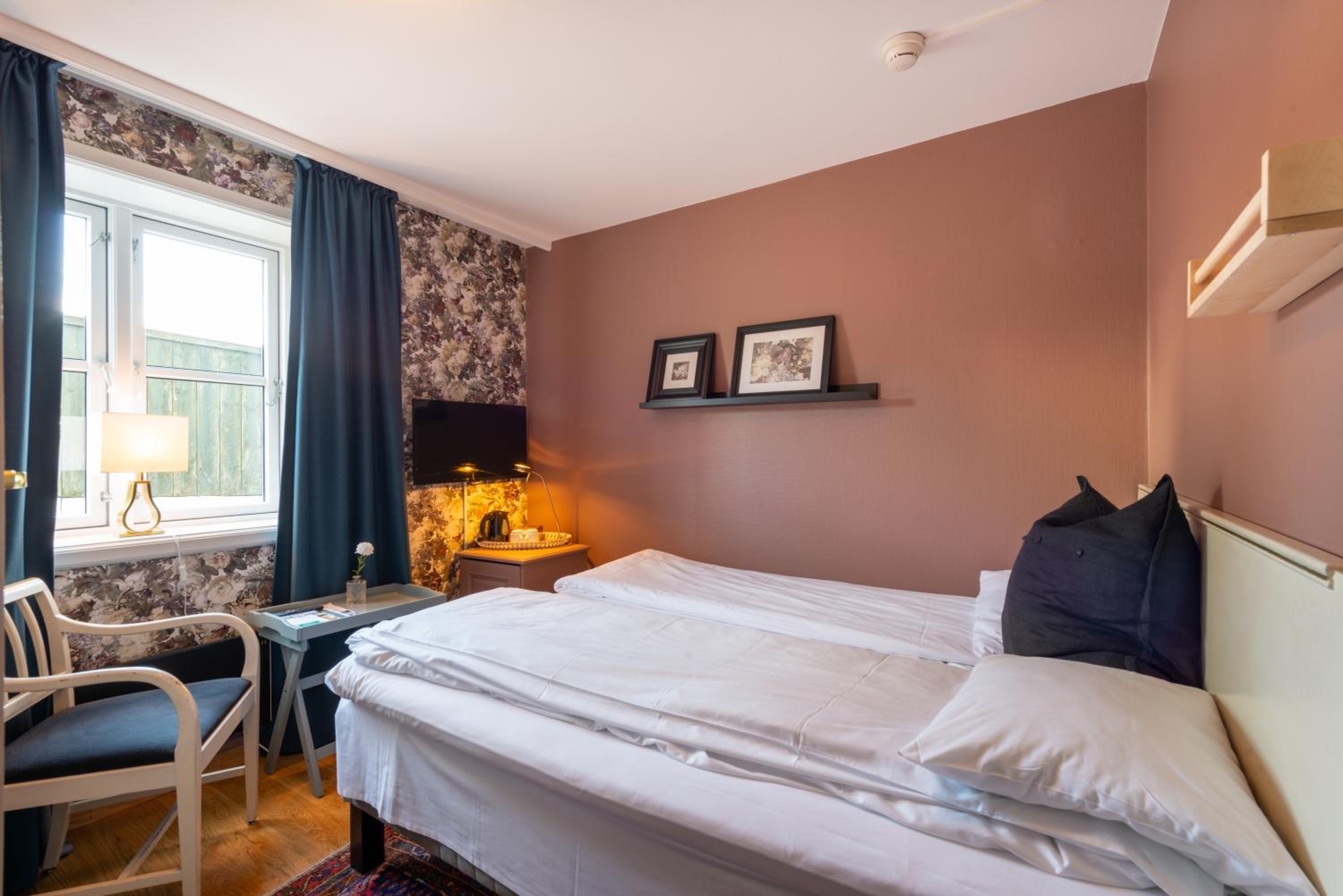 Single Room - Photo 1
