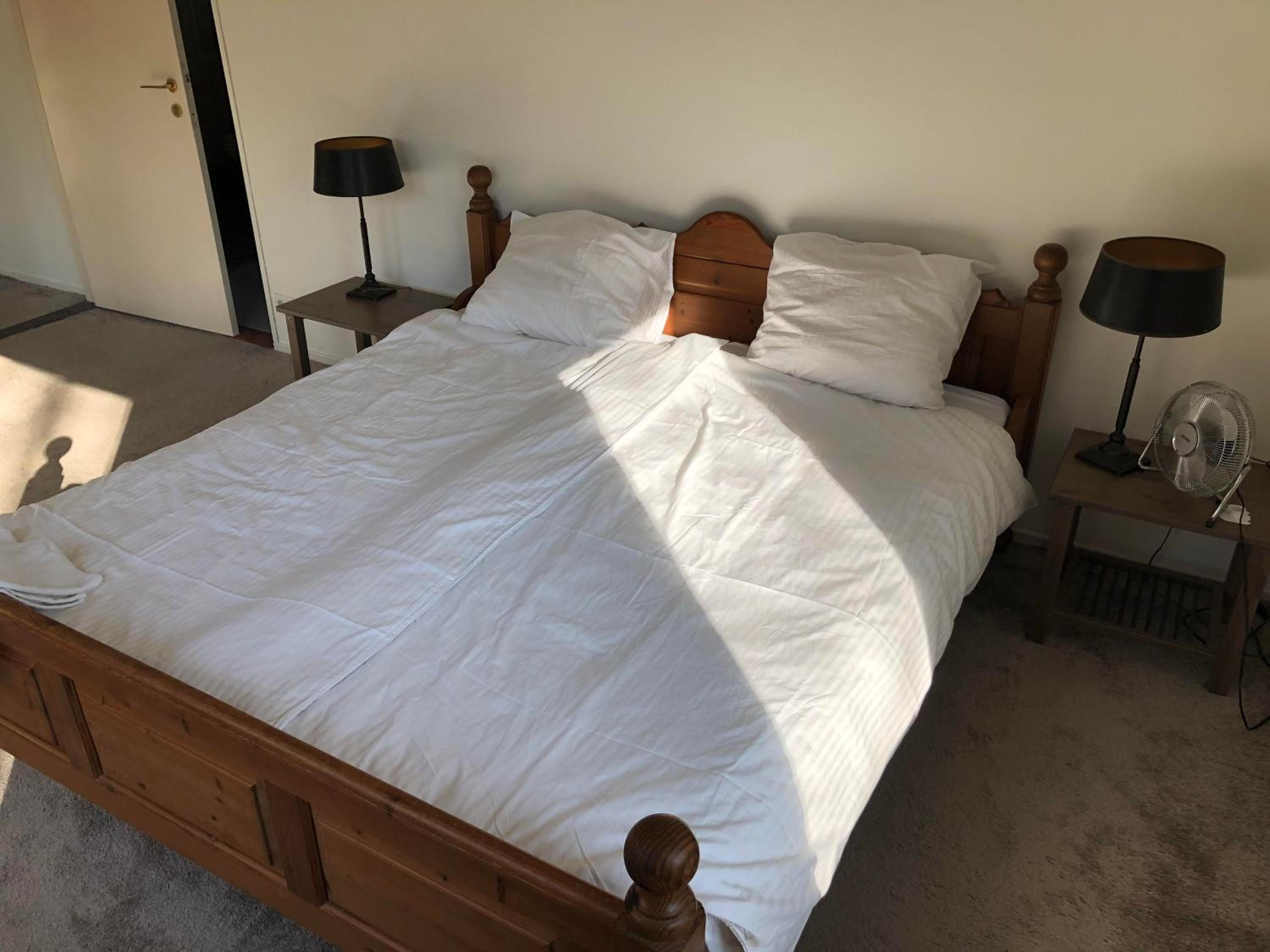 Double Room with Private Bathroom - Photo 6