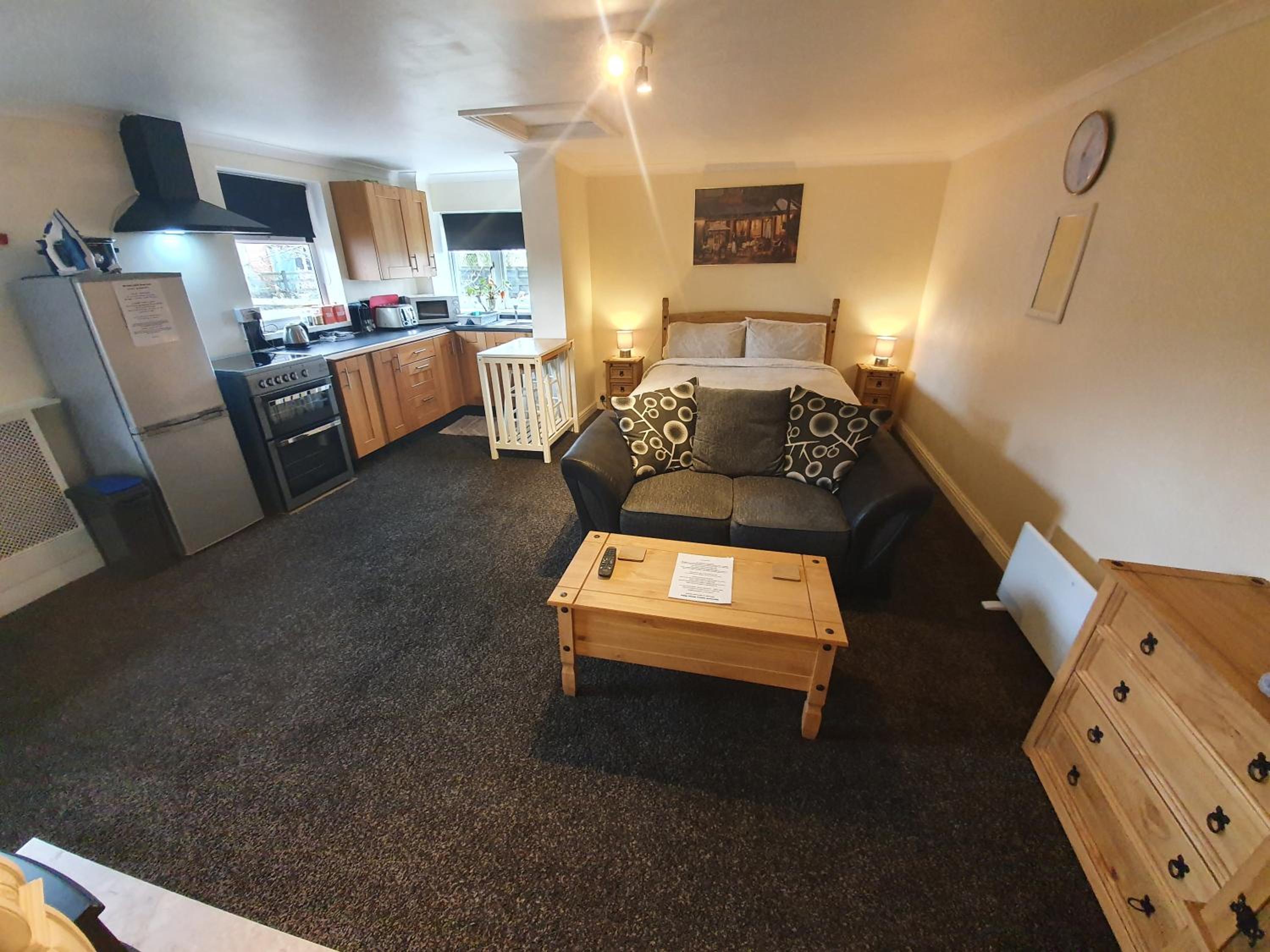One-Bedroom House photo 2