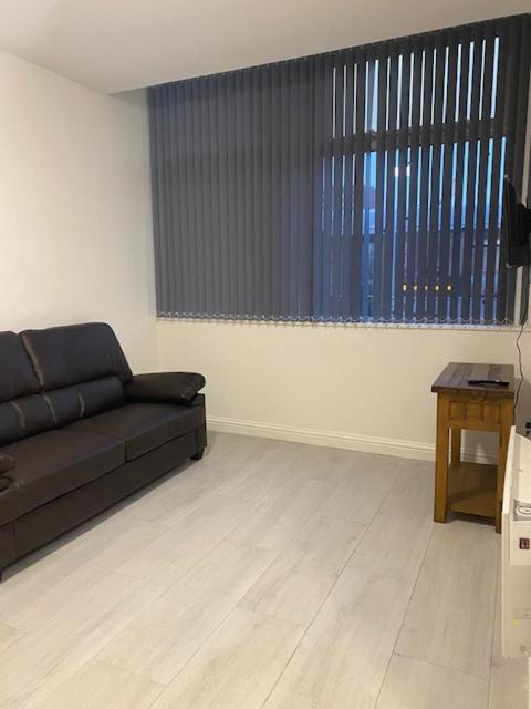One-Bedroom Apartment - Photo 1
