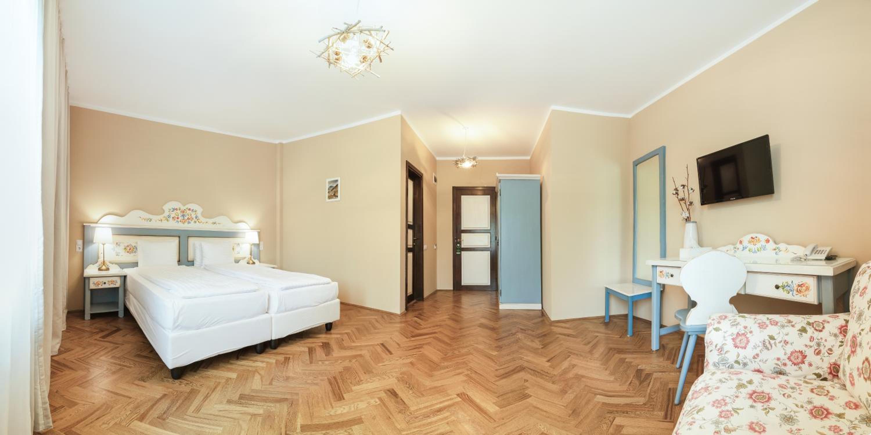 Deluxe Double Room - Photo 3