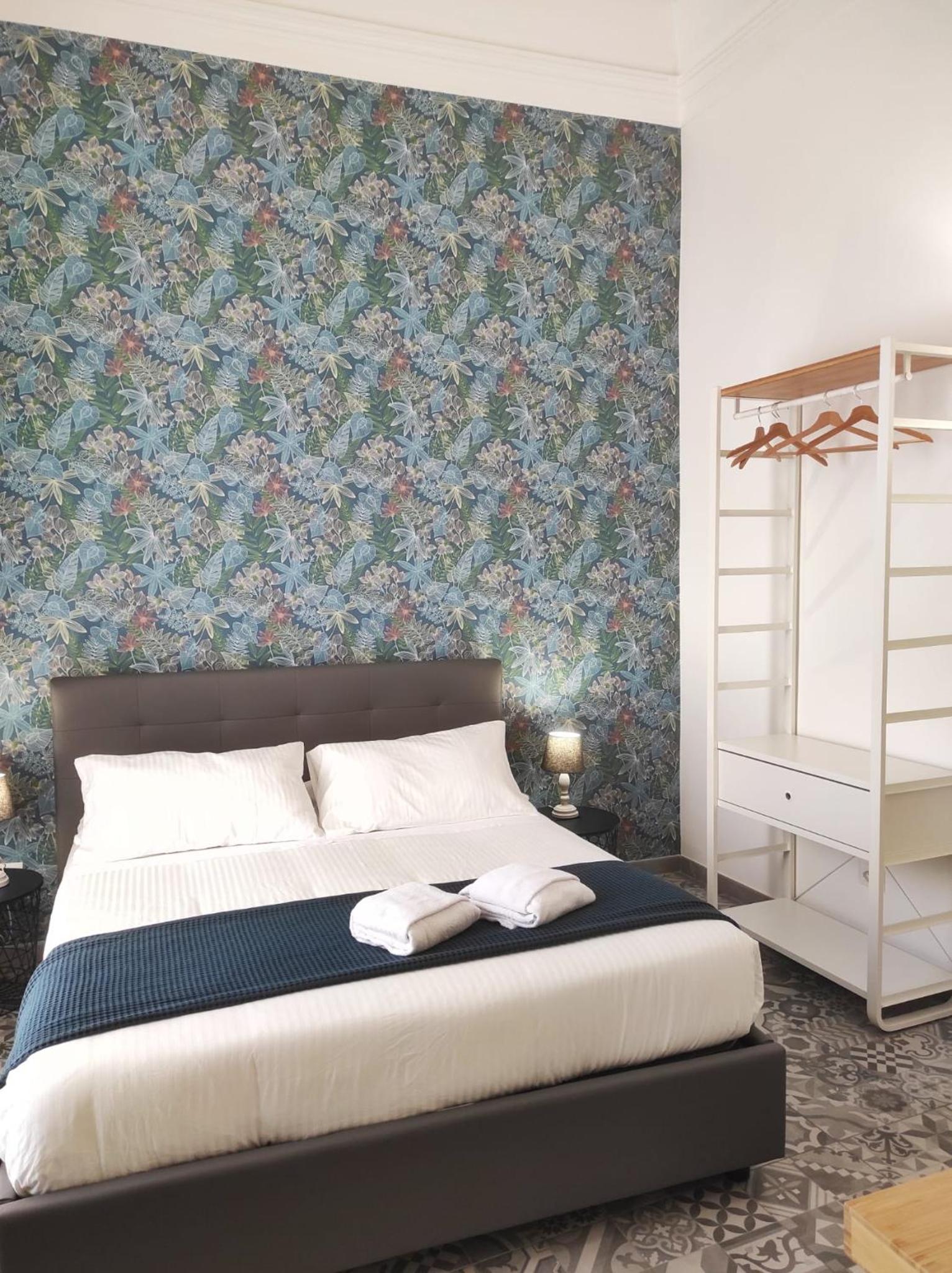 Standard Queen Room - Photo 1