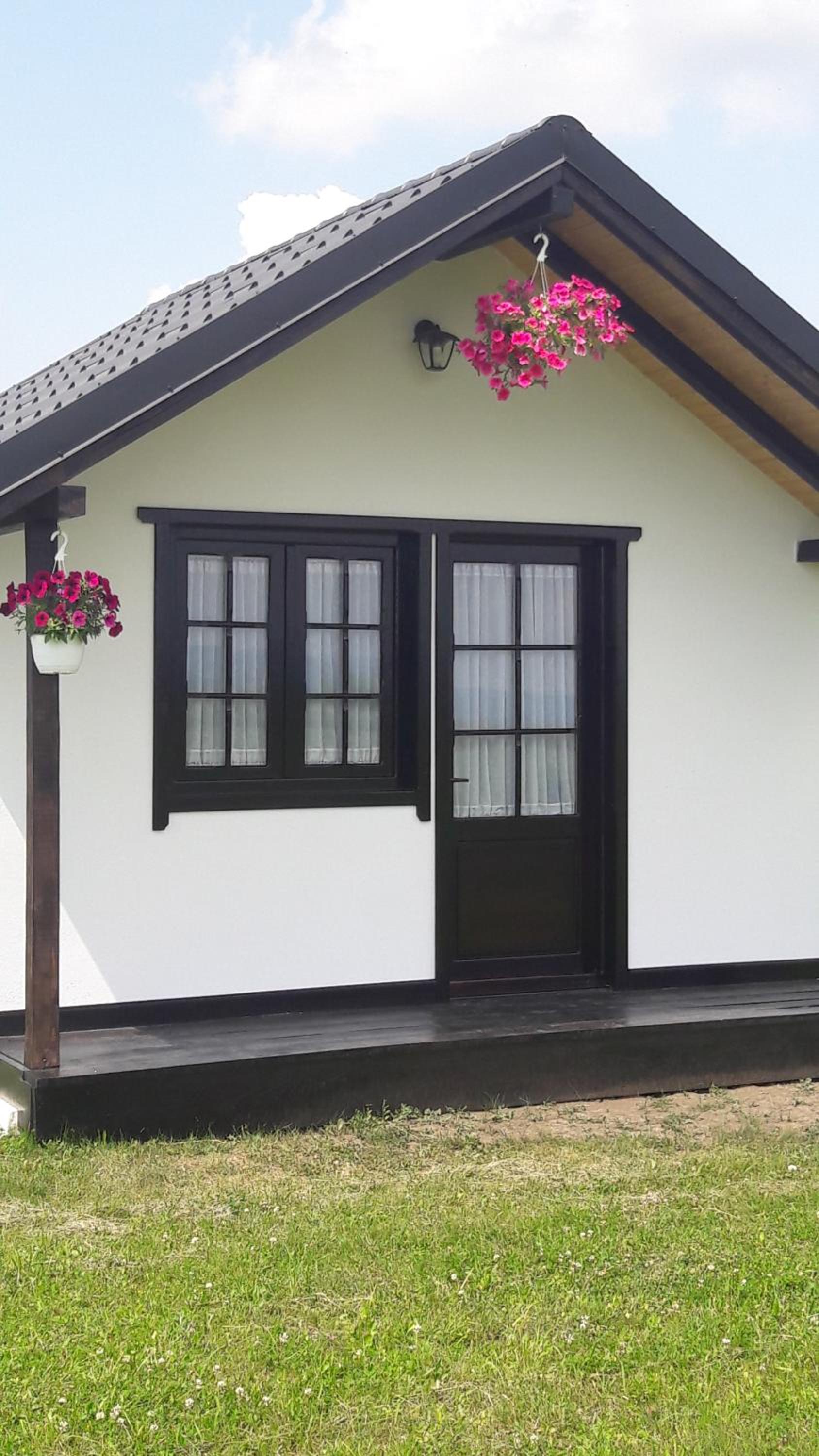 One-Bedroom House - Photo 19