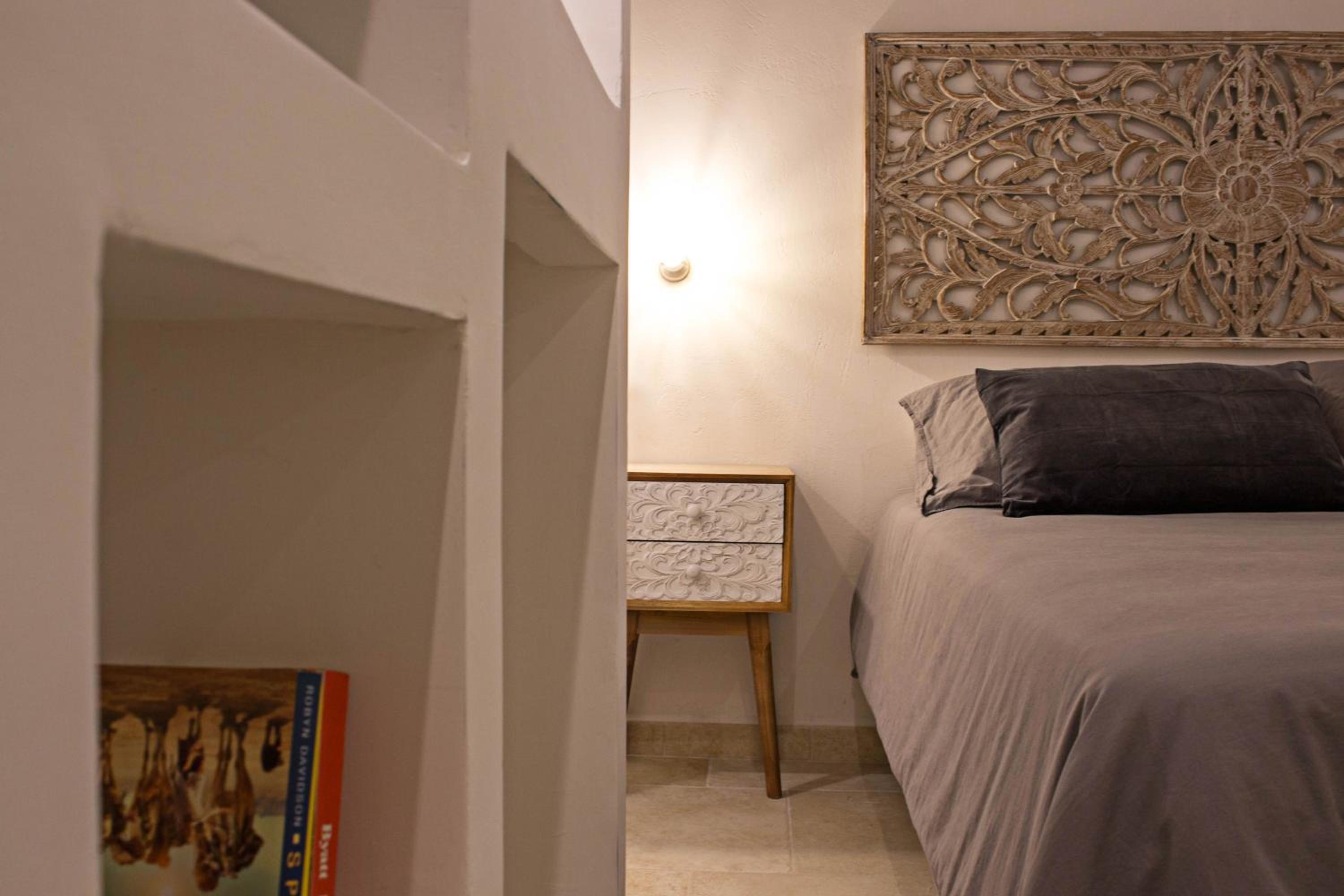 Queen Suite with Spa Bath