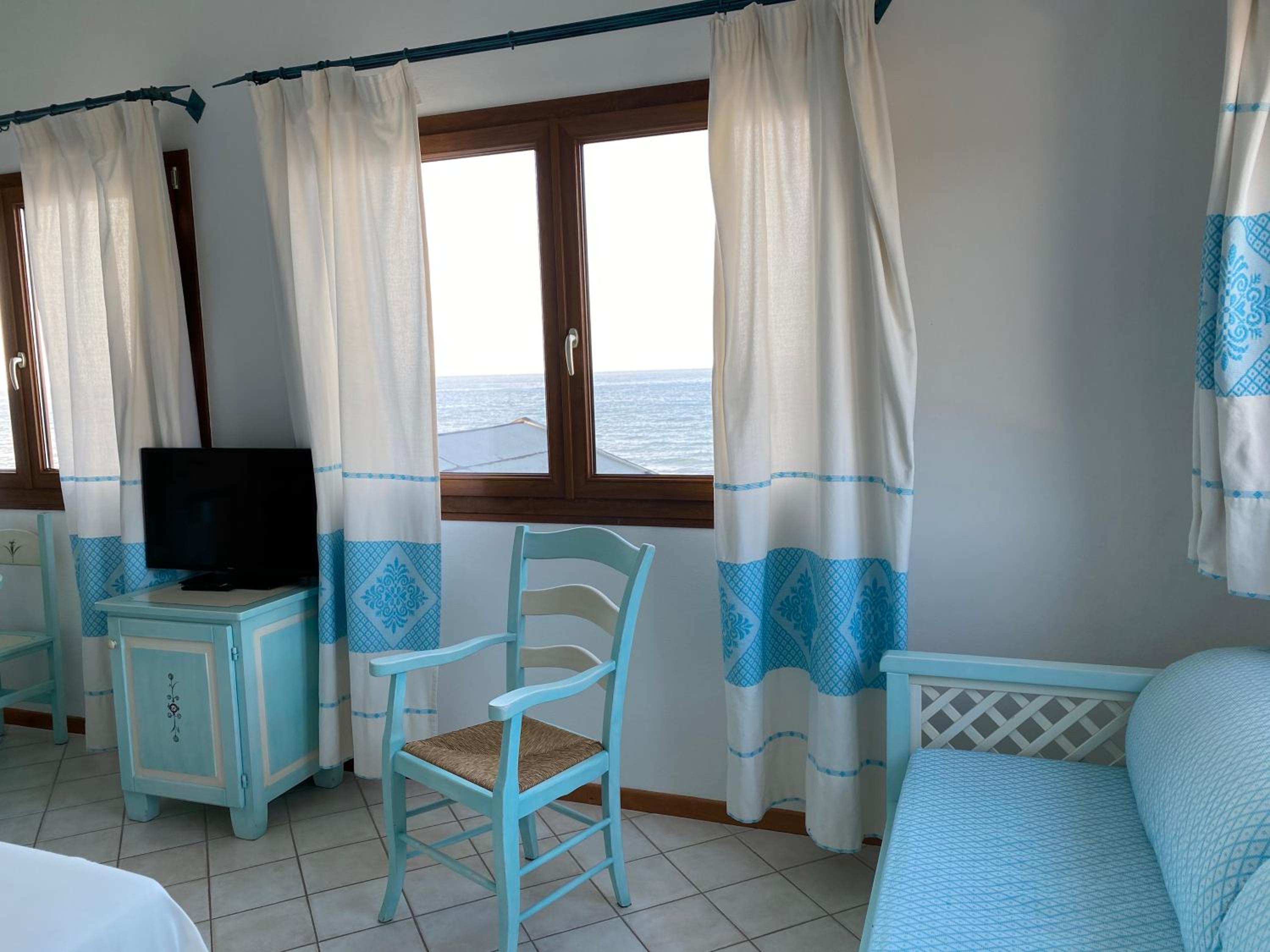 Deluxe Double or Twin Room with Sea View