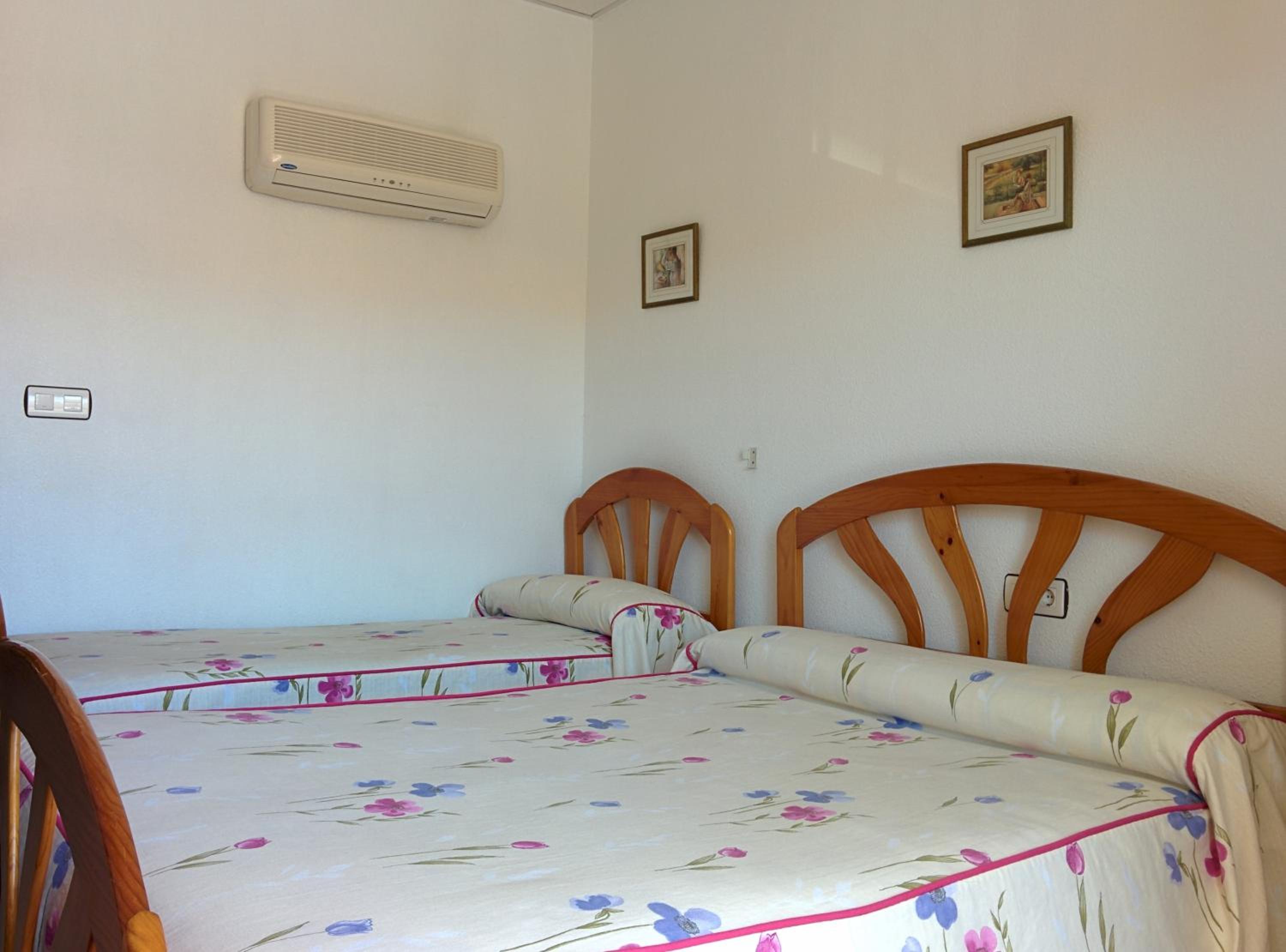 Triple Room with Private Bathroom