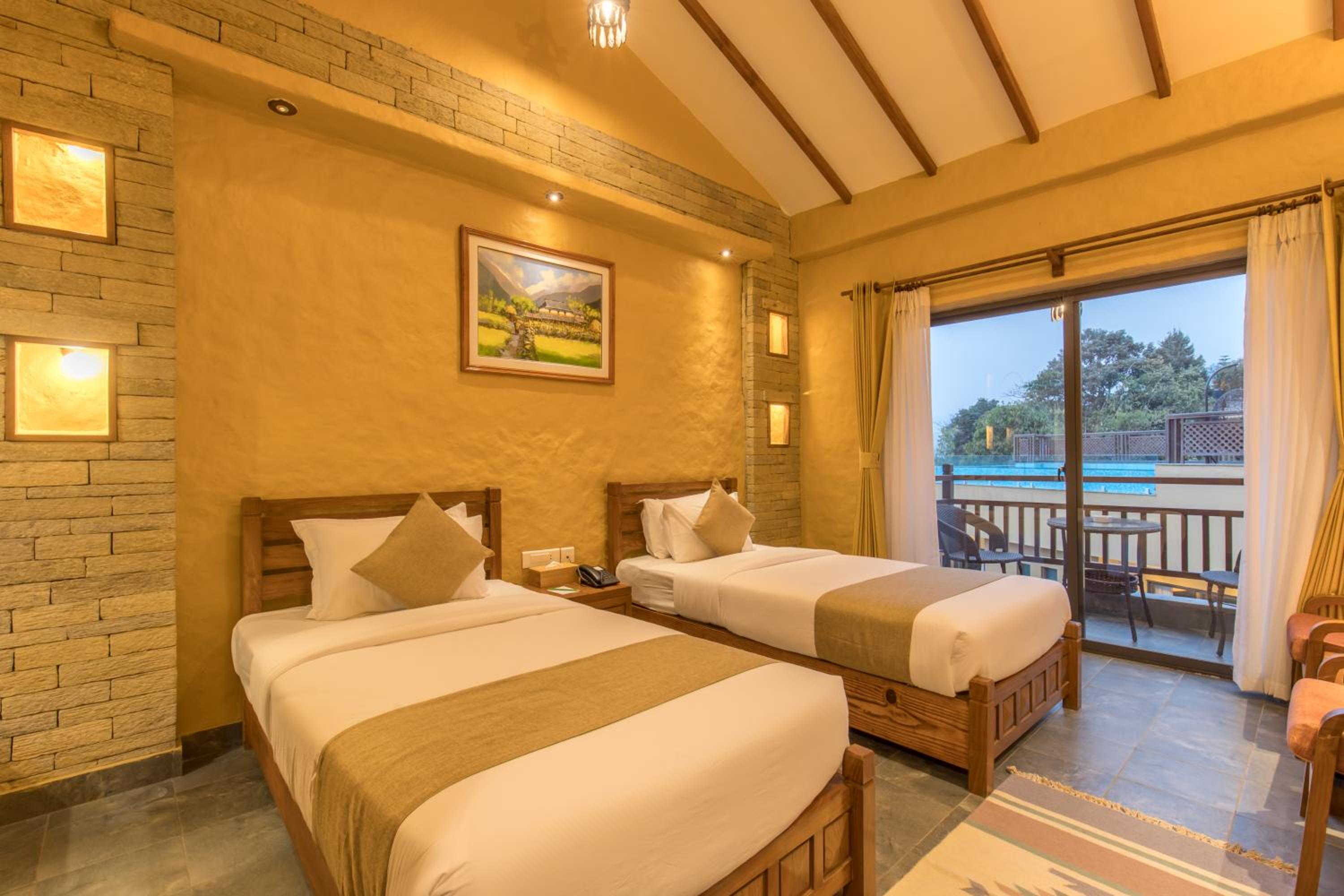 Superior Twin Room with Free Airport Transfers - Photo 3