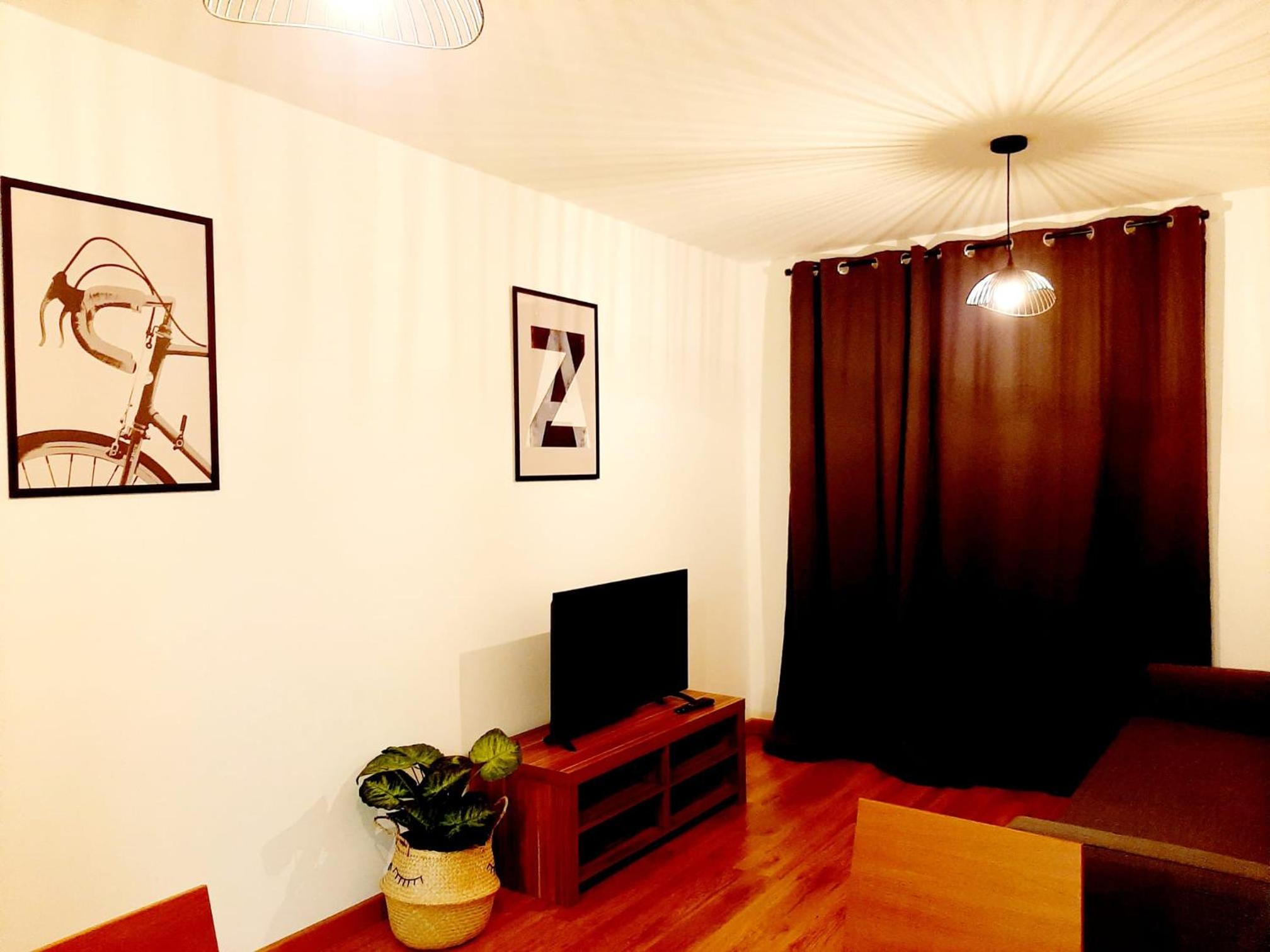 One-Bedroom Apartment photo 3
