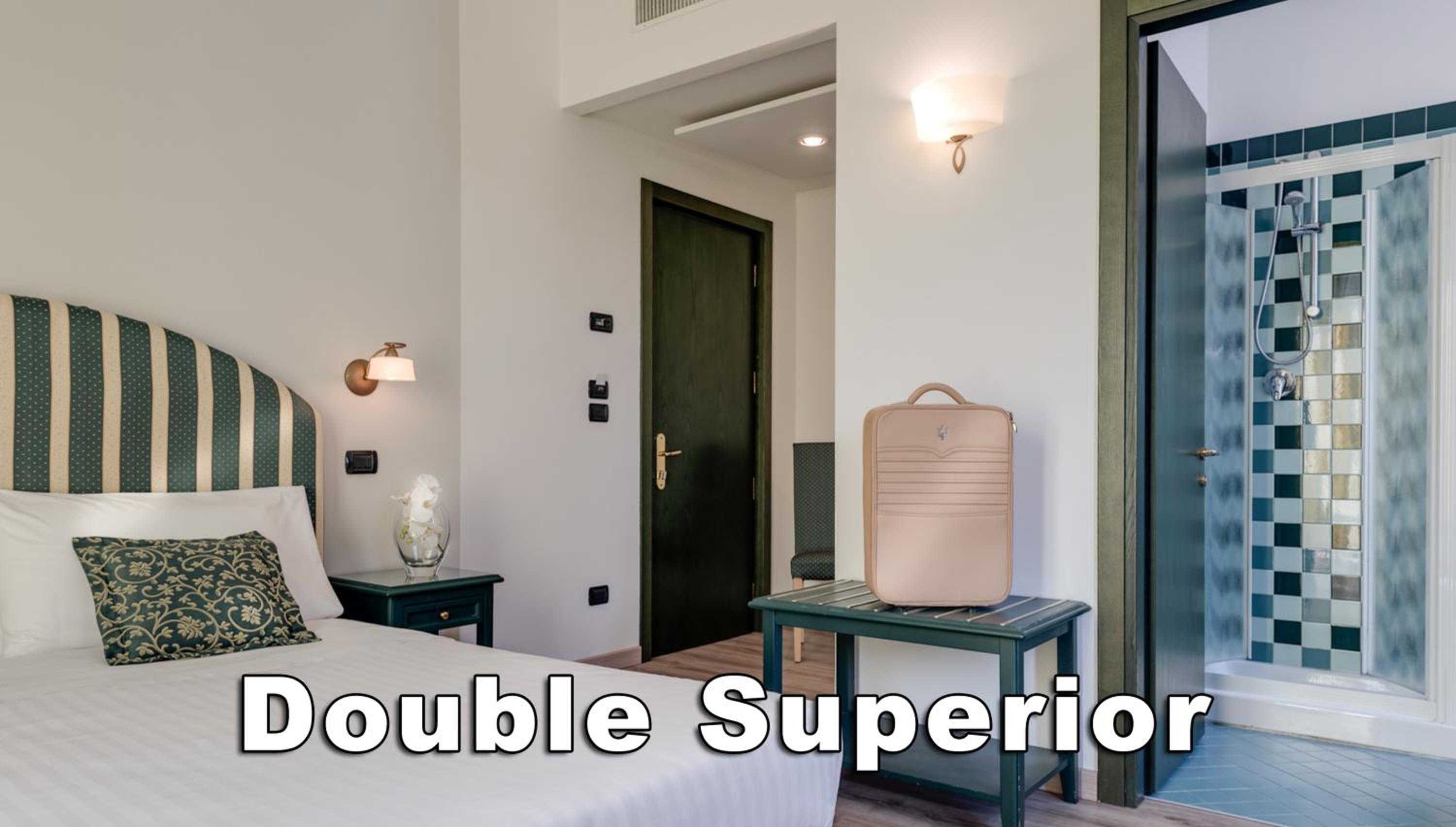 Superior Double Room - Photo 1