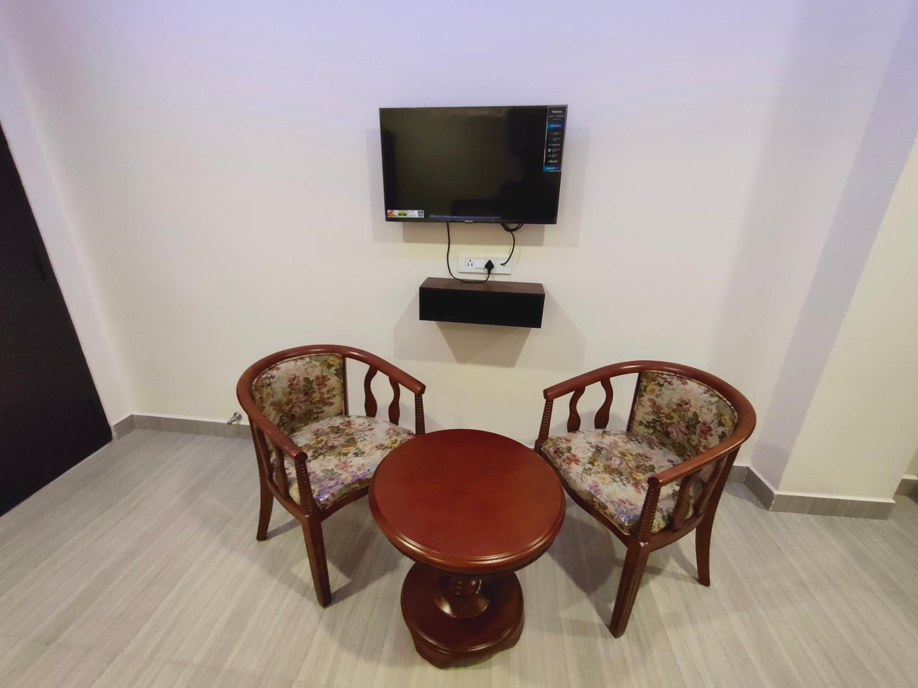 Deluxe Double Room - Photo 6