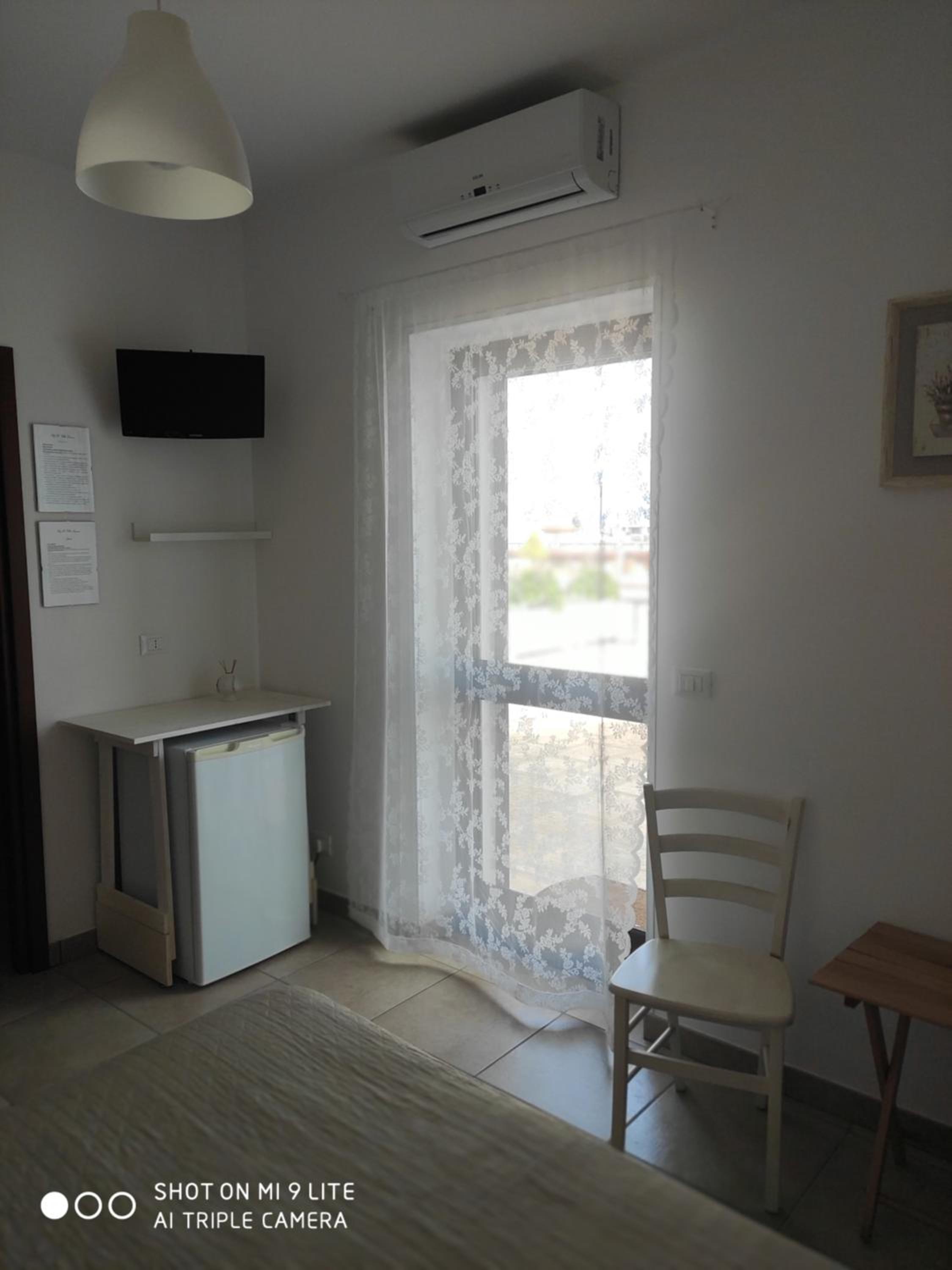 Double Room with Balcony and Sea View - Photo 2