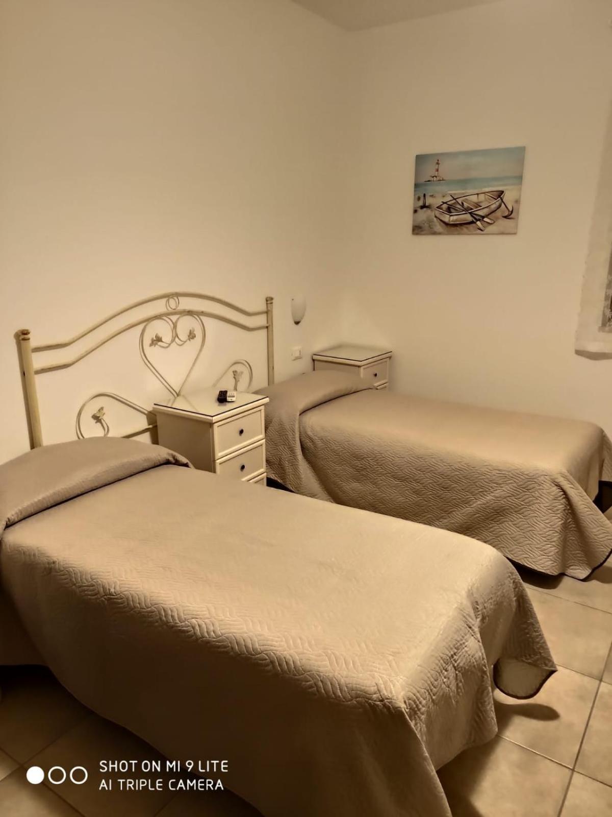 Triple Room with Terrace - Photo 1